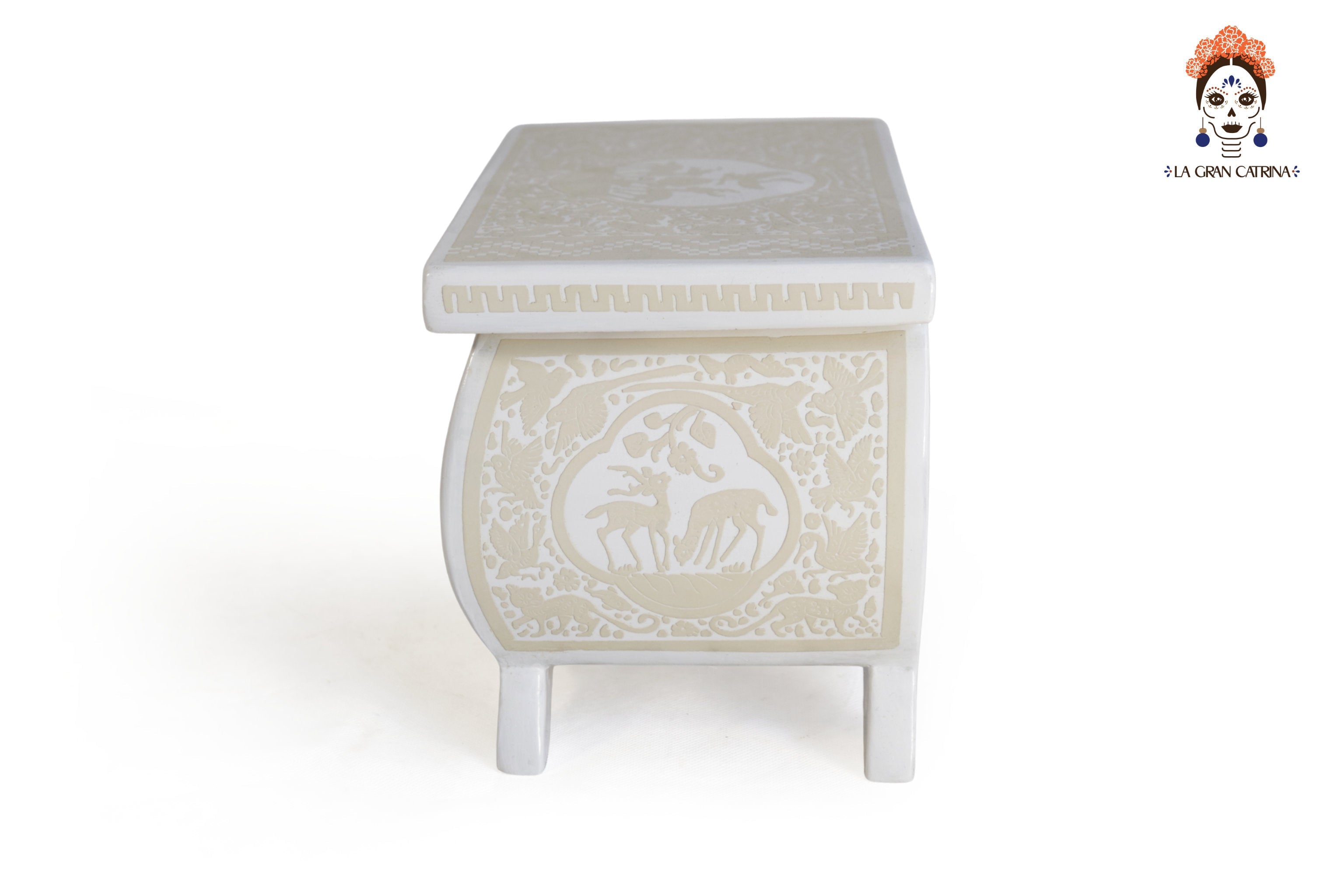 White Olinalá lacquerware artisan box with legs, sgraffito floral motifs, black and white finish