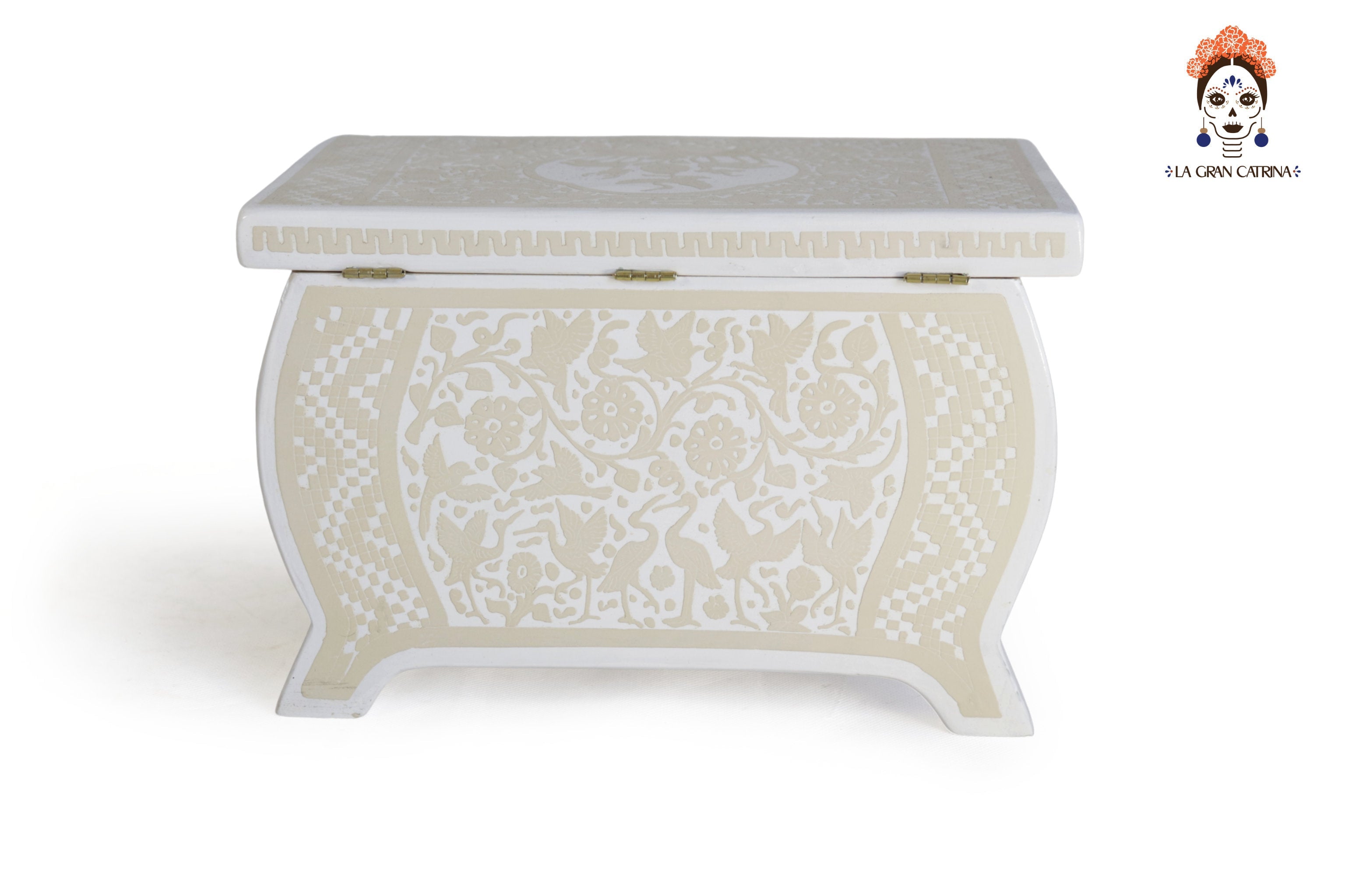 White Olinalá lacquerware artisan box with legs, sgraffito floral motifs, black and white finish