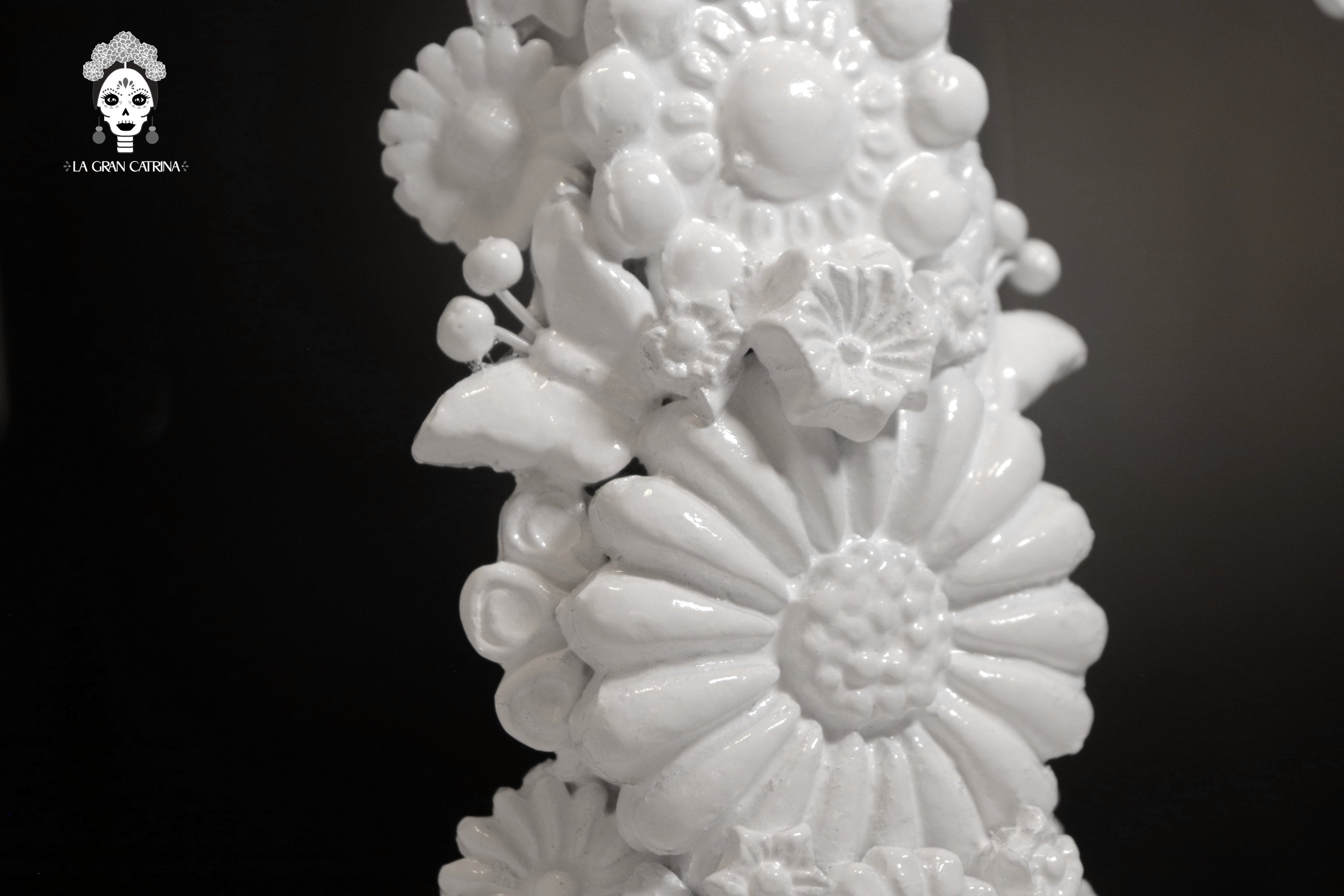 Cross white - Glazed Clay - 15 in. Tereri
