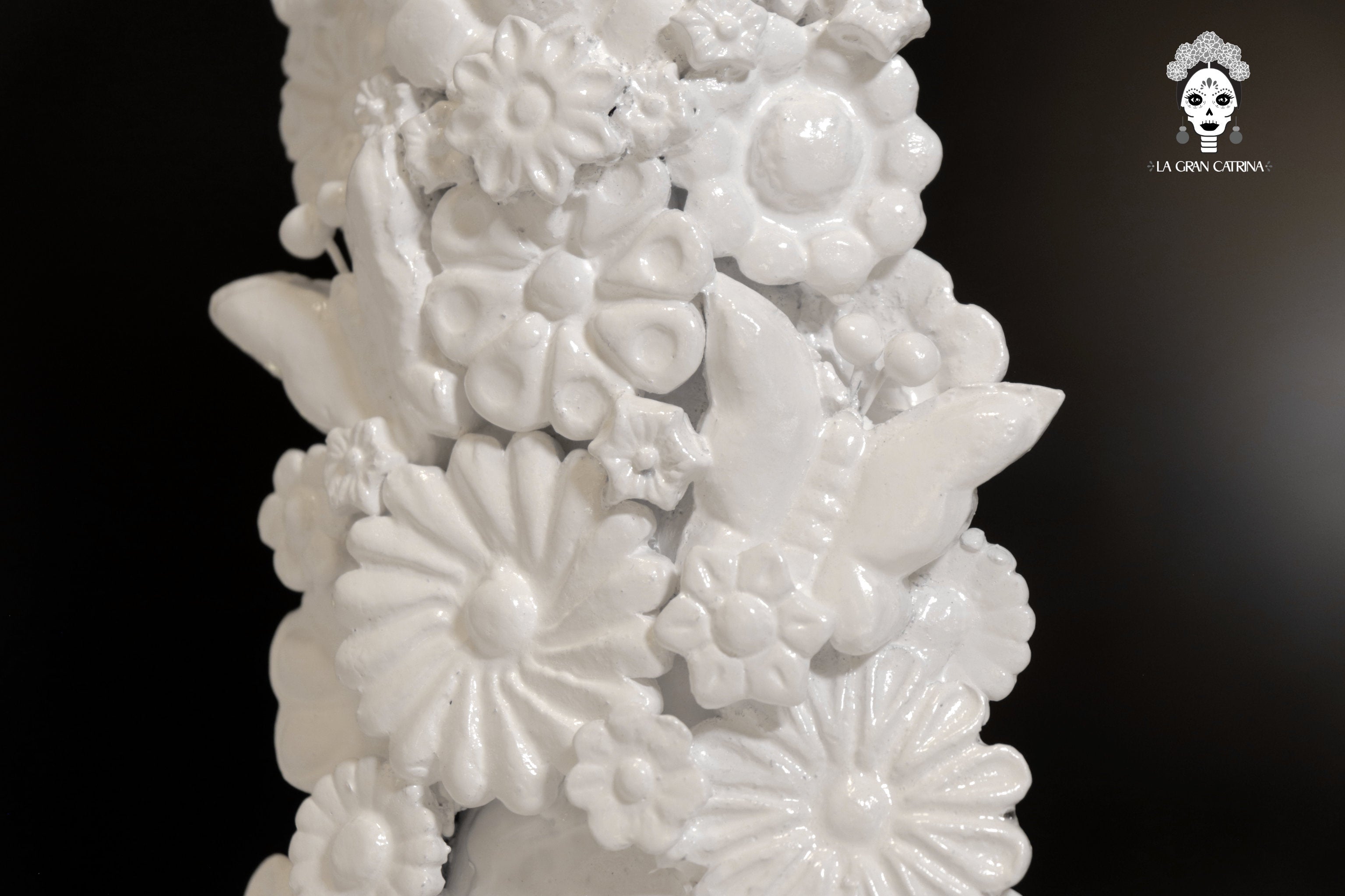 Cross white - Glazed Clay - 18 in. Tereri
