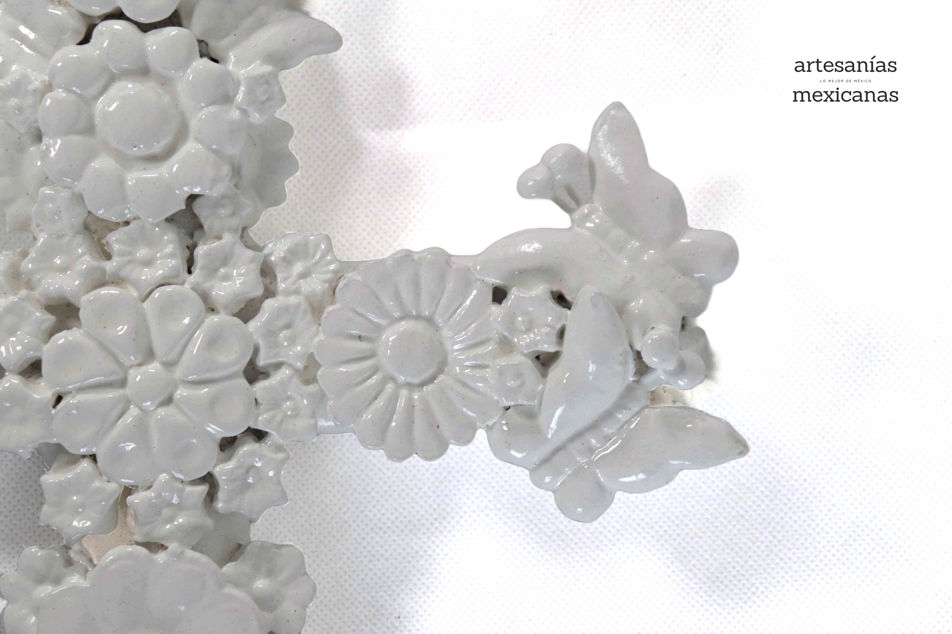 Cross white Wall - Glazed Clay - 11.4 in. Tereri