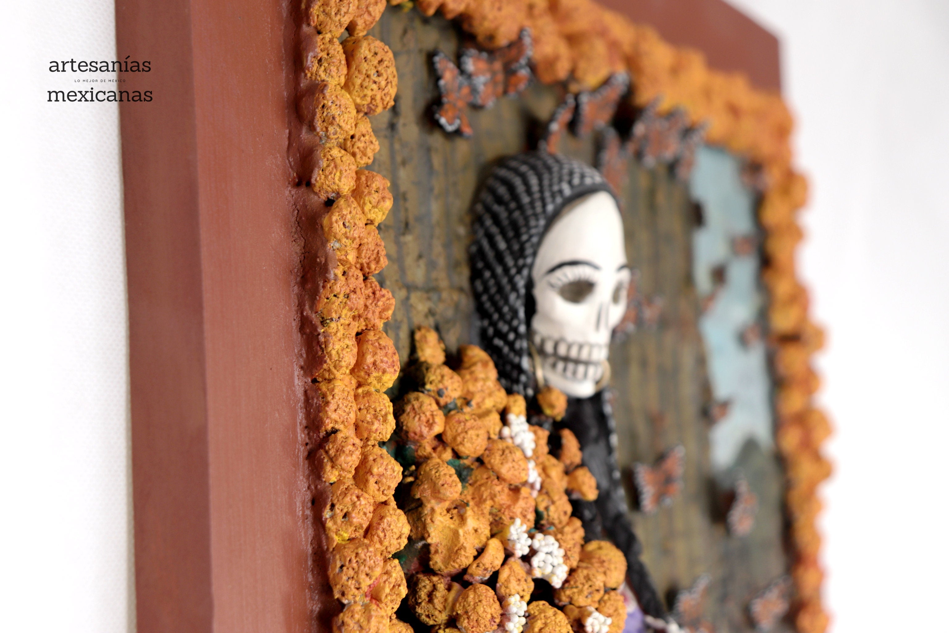 Paisaje of día of Dead, Catrina with marigold - 22.4 in. Miguel de la Cruz
