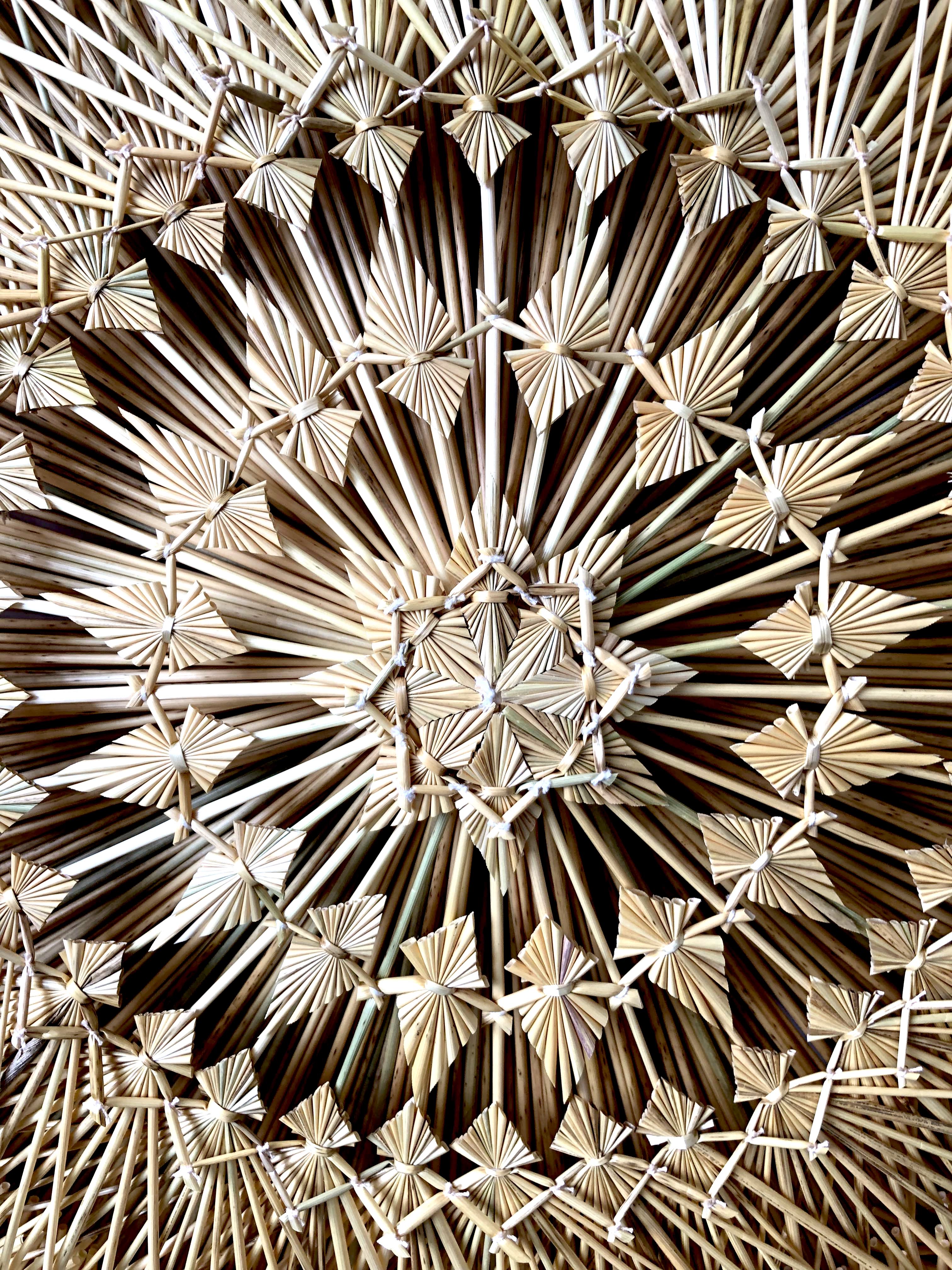 Wheat Straw Wall Circle - Estrellas - 40 in. Panikua