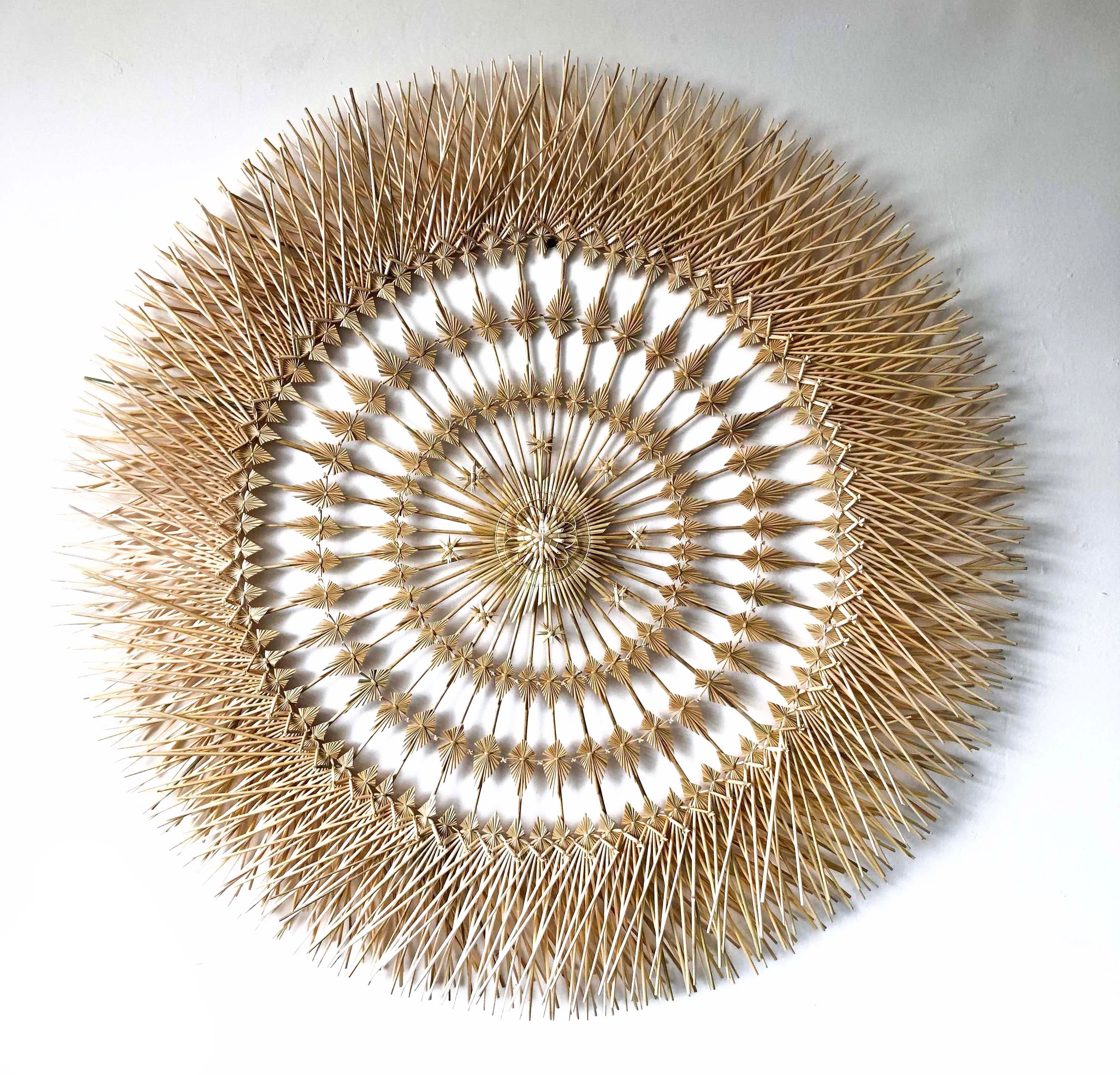 Wheat Straw Wall Circle - Estrellita - 28 in. Panikua