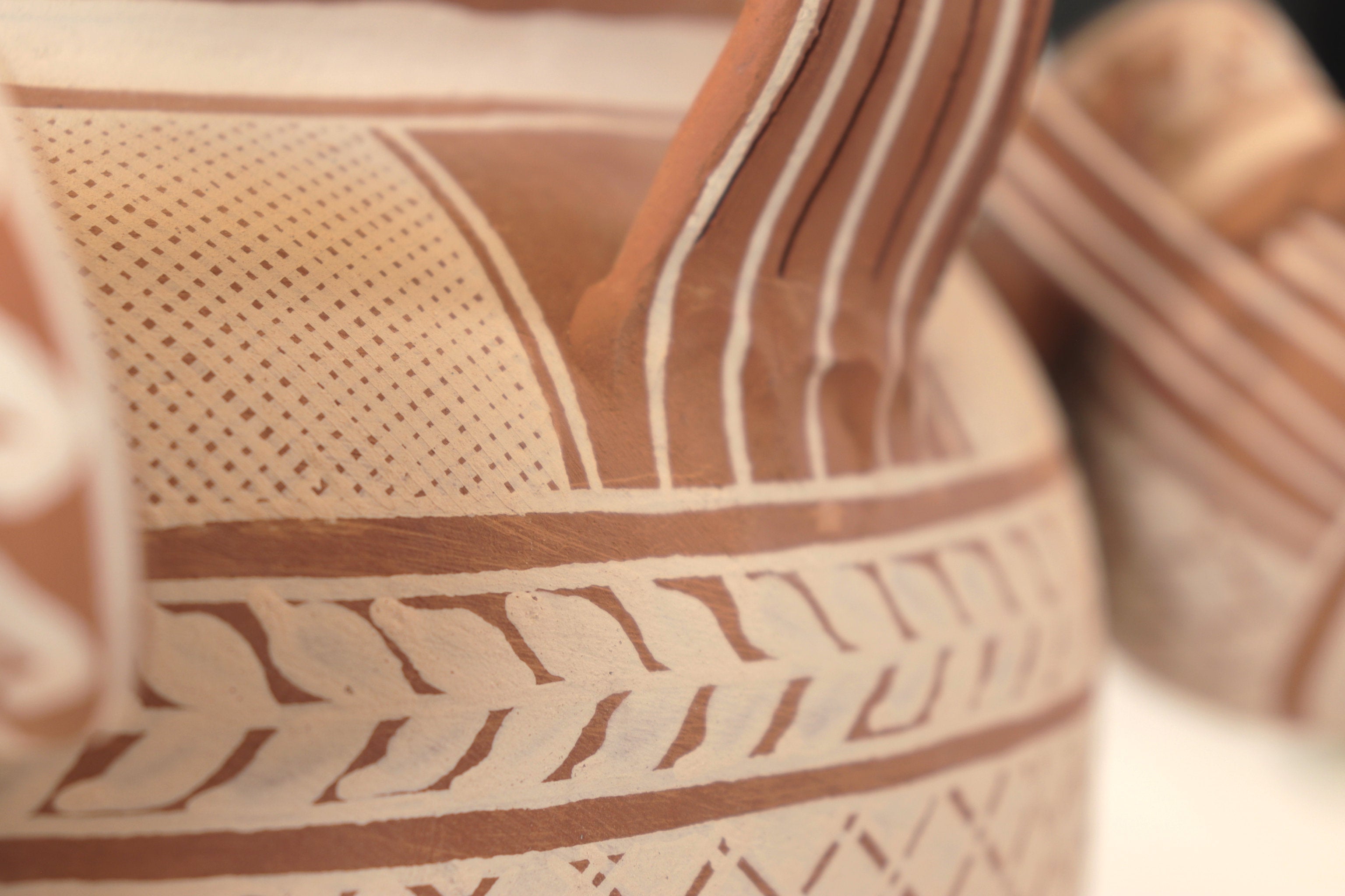 Ponchera - Vase with tazas Clay - Patamban - 15 in. Patamban