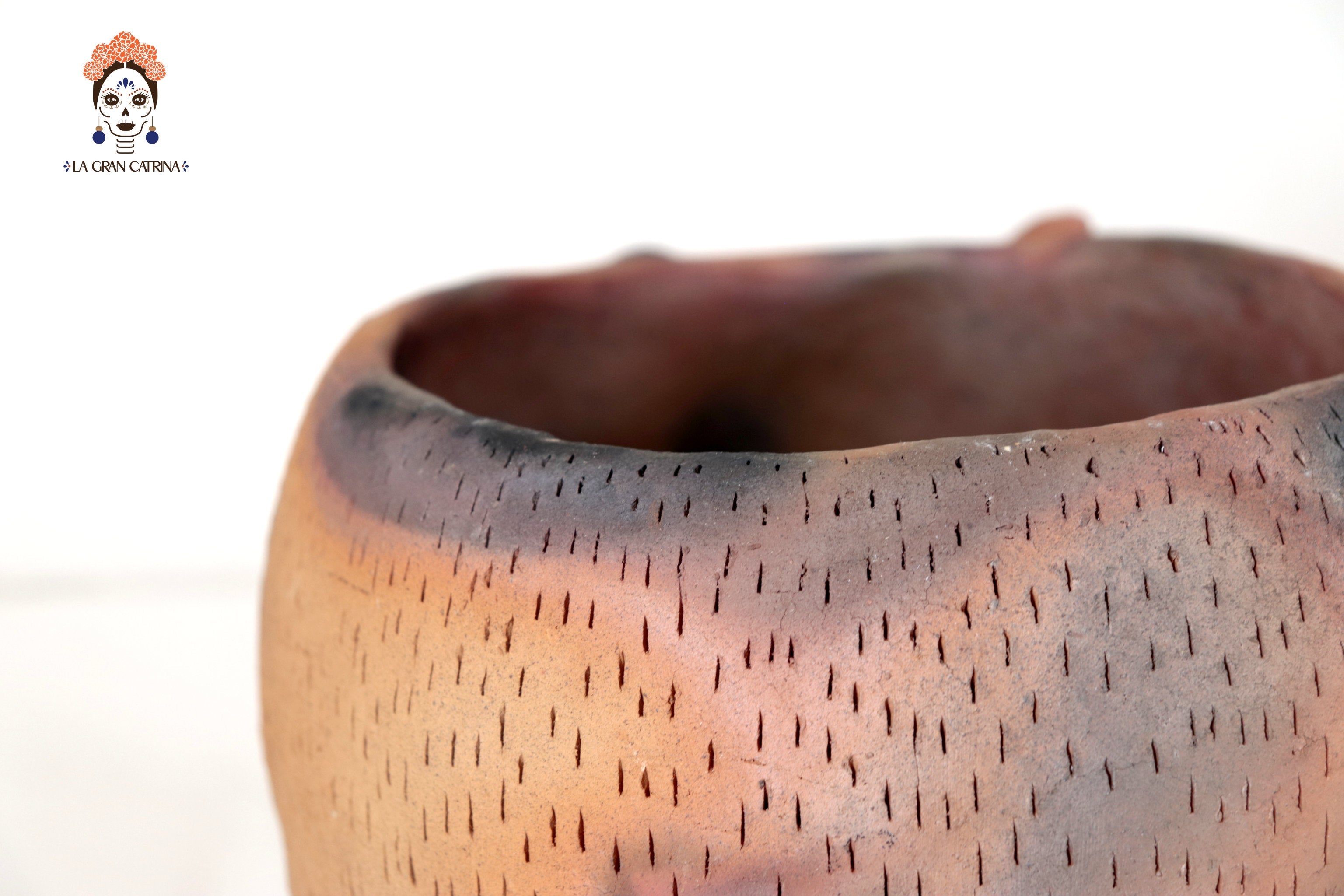 Impala Planter of Natural Clay - 12 in. Zipiajo