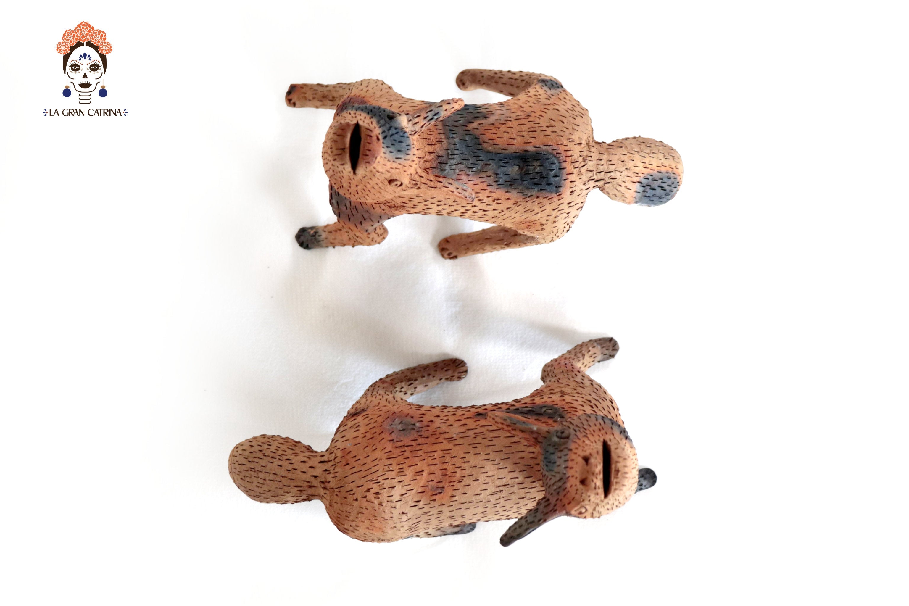 Coyotes of Natural Clay - 12.2 in. Zipiajo