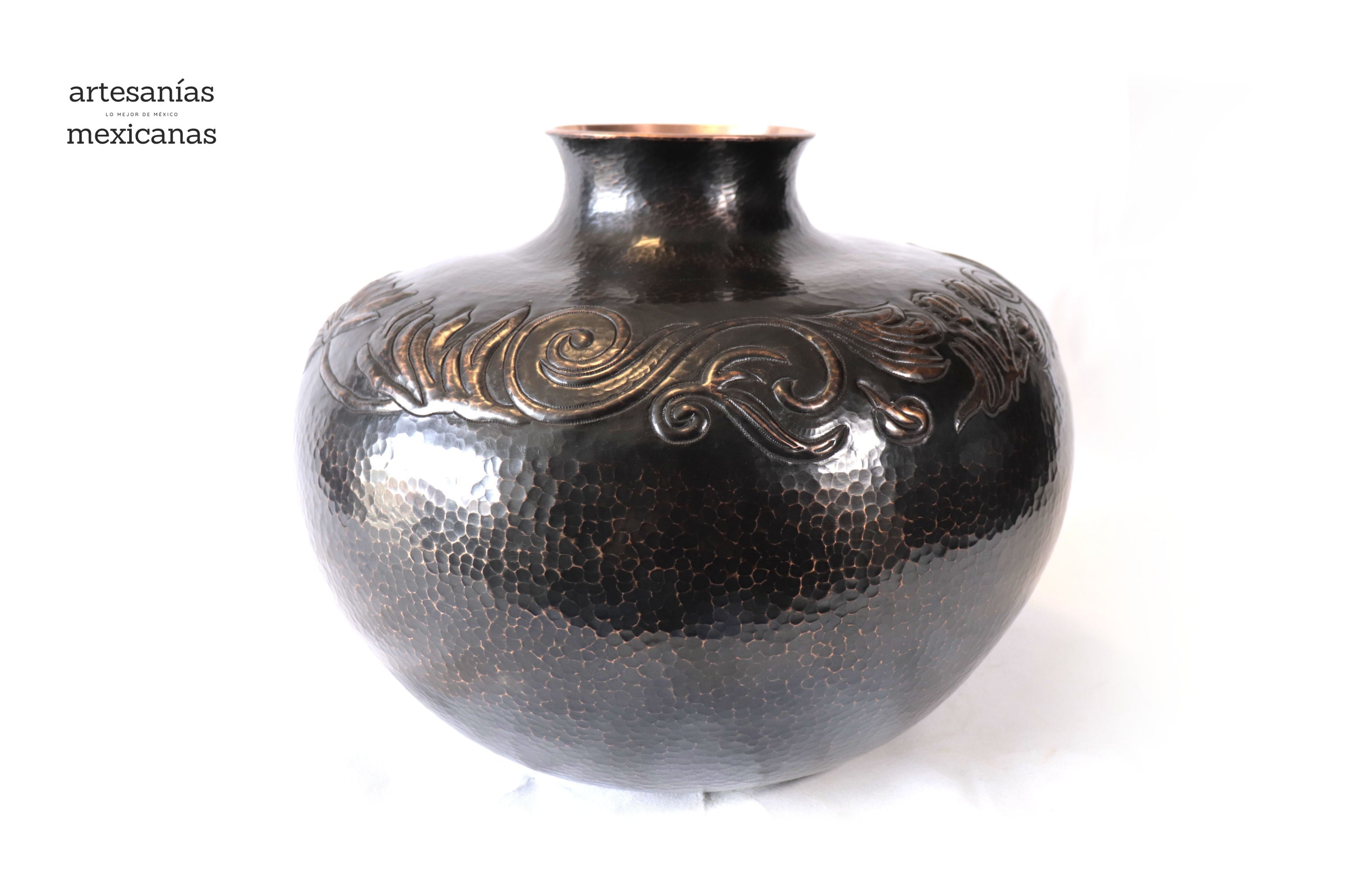 Vase of cobre terminado black - 18 in. Santa Clara del Cobre