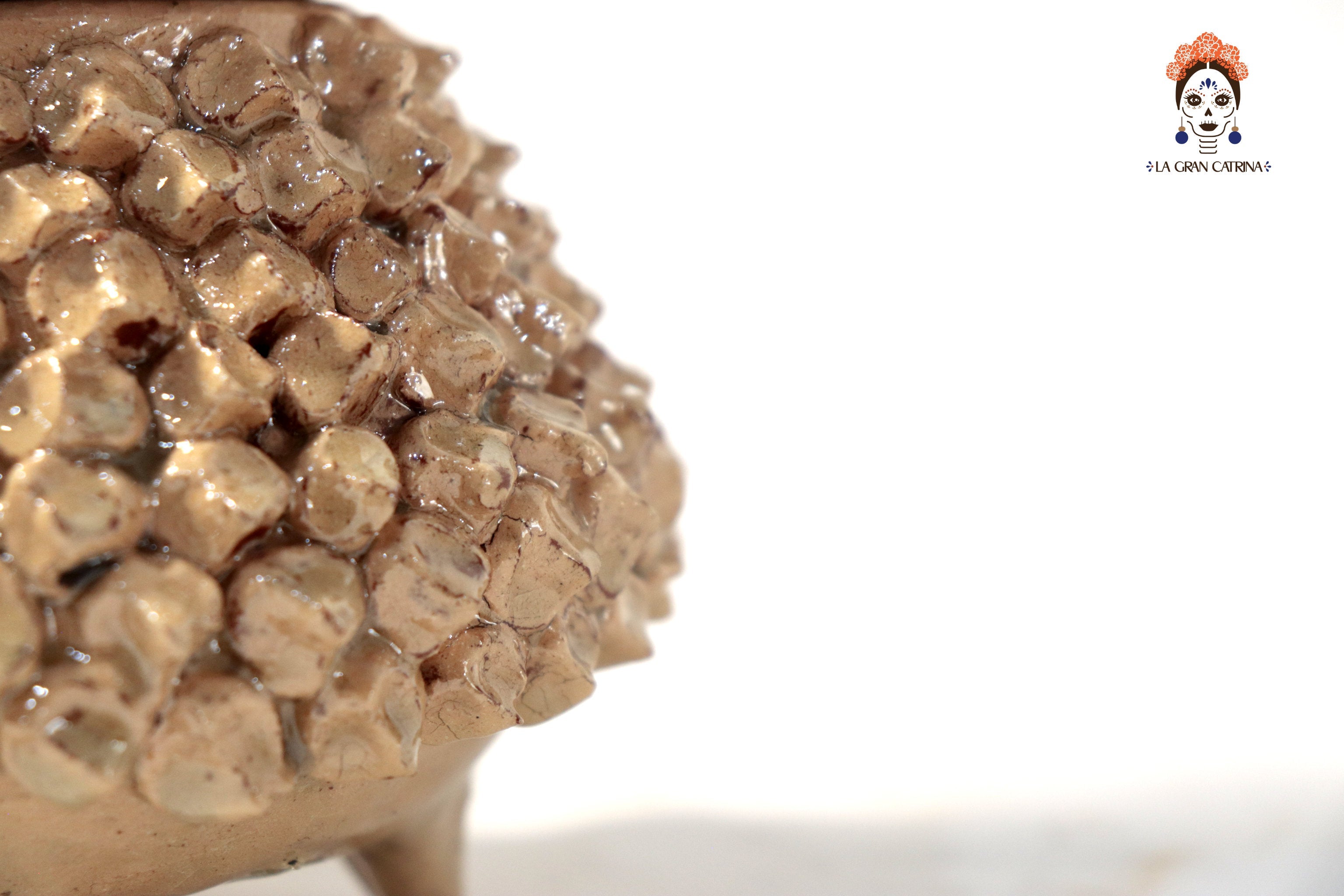 Beige Pineapple Glazed Clay - 7.7 in. Juan Gtz