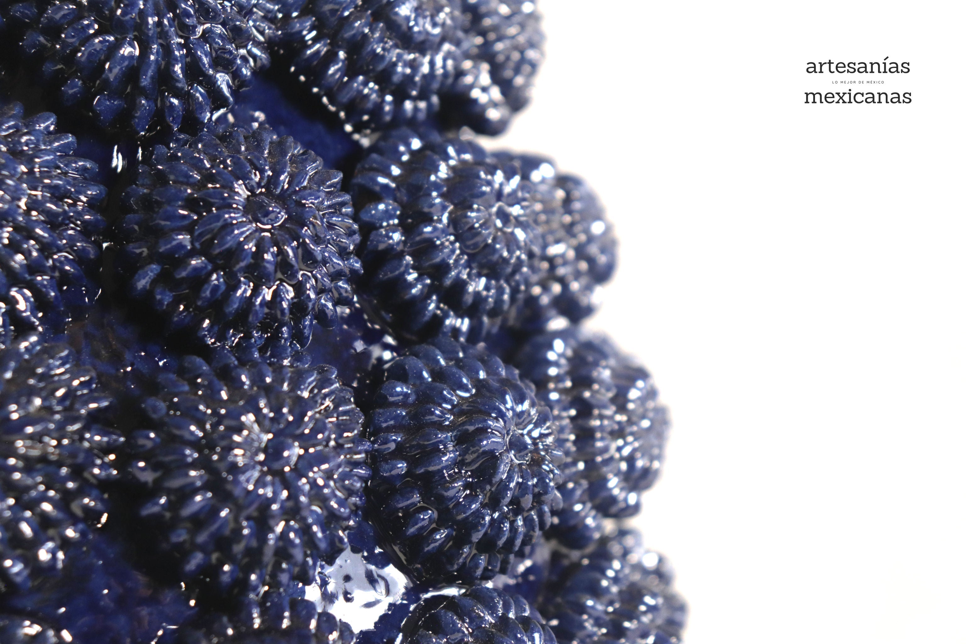 Pineapple of Pinklitos Bluees - 14.5 in. - Made to Order Juan Gtz
