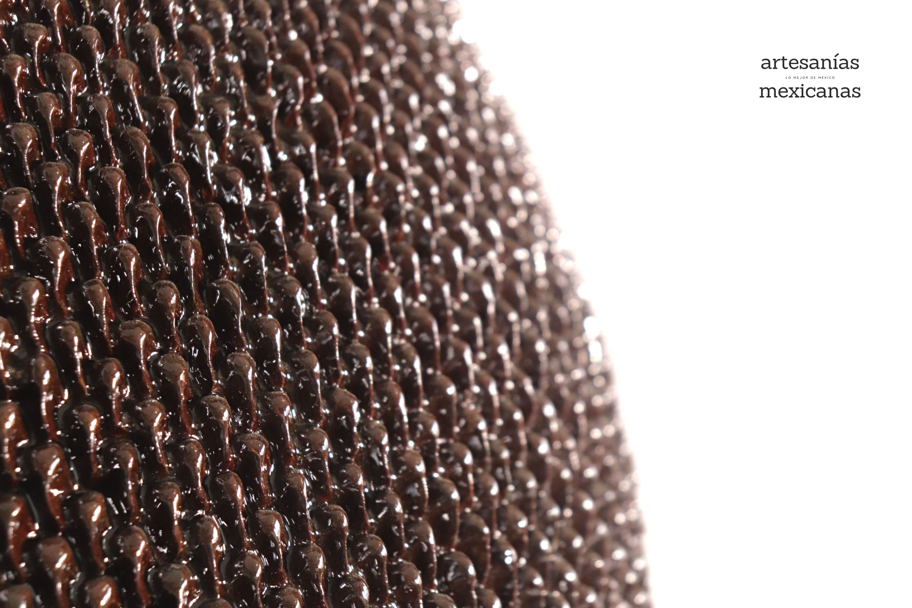 Pineapple with Spikes Brown - 26 in. Juan Gtz