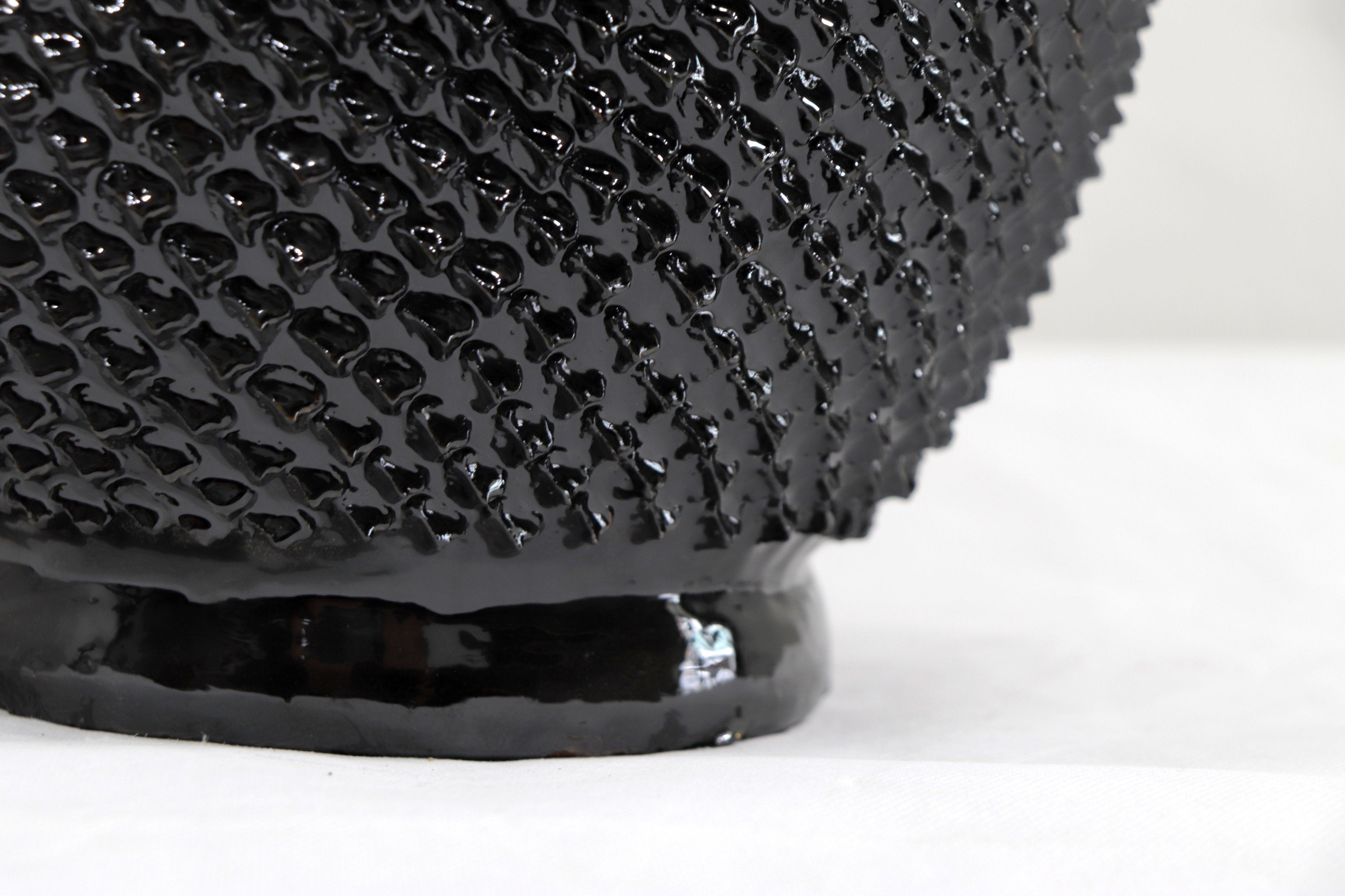 Pineapple black with Spikes - 36 in. Juan Gtz