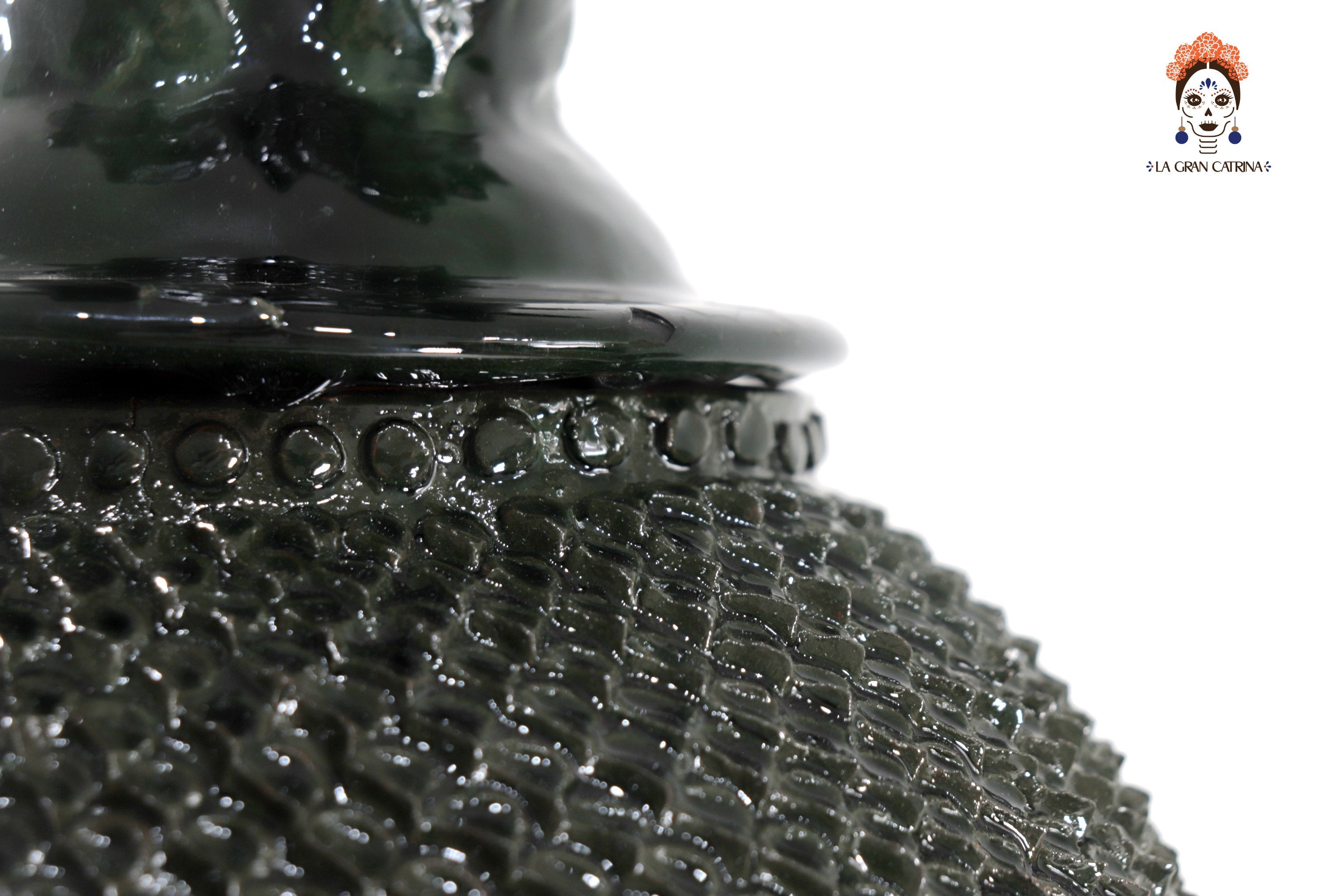 Green Pineapple with Spikes obscuro - 36 in. - Made to Order Juan Gtz