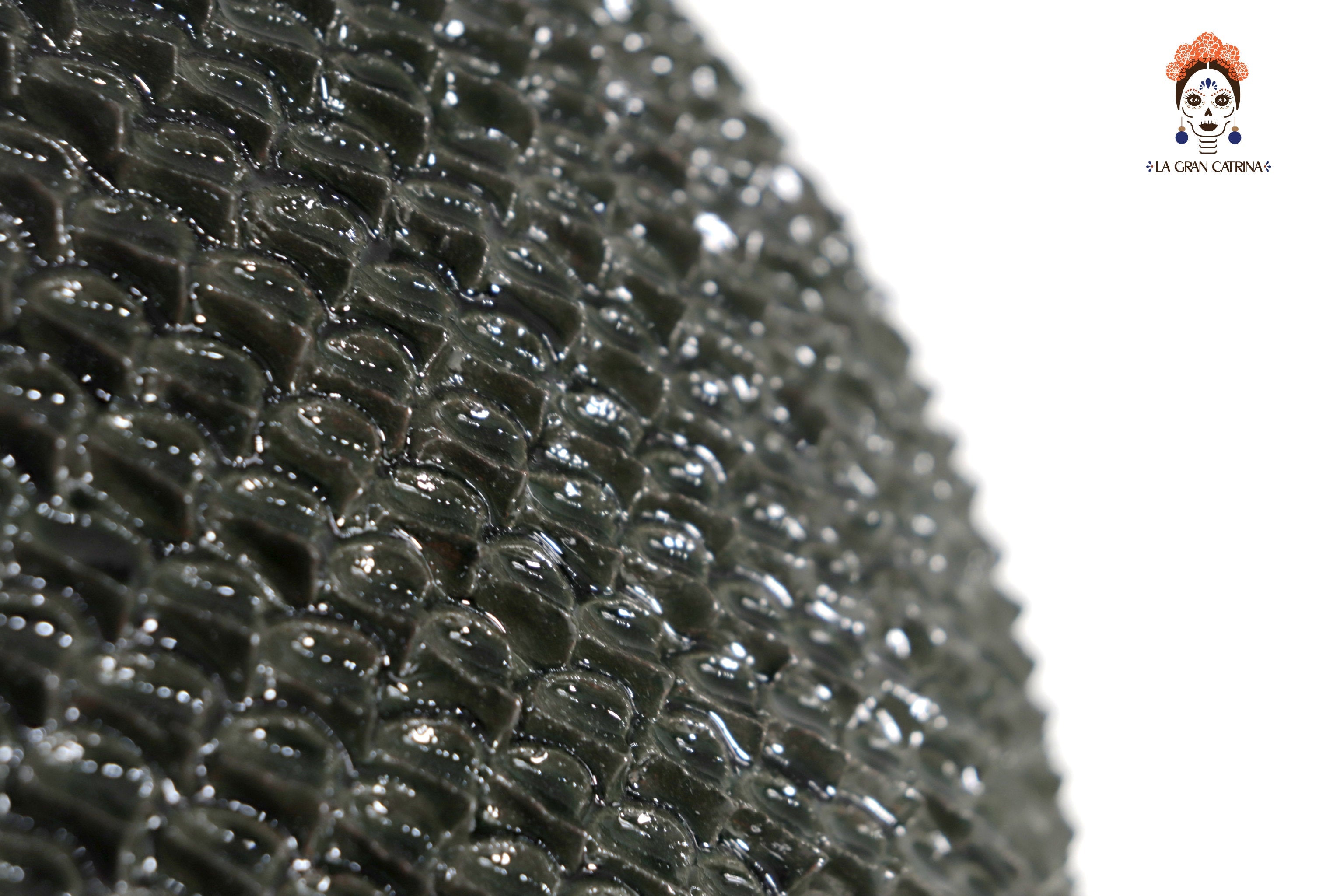 Green Pineapple with Spikes obscuro - 36 in. - Made to Order Juan Gtz