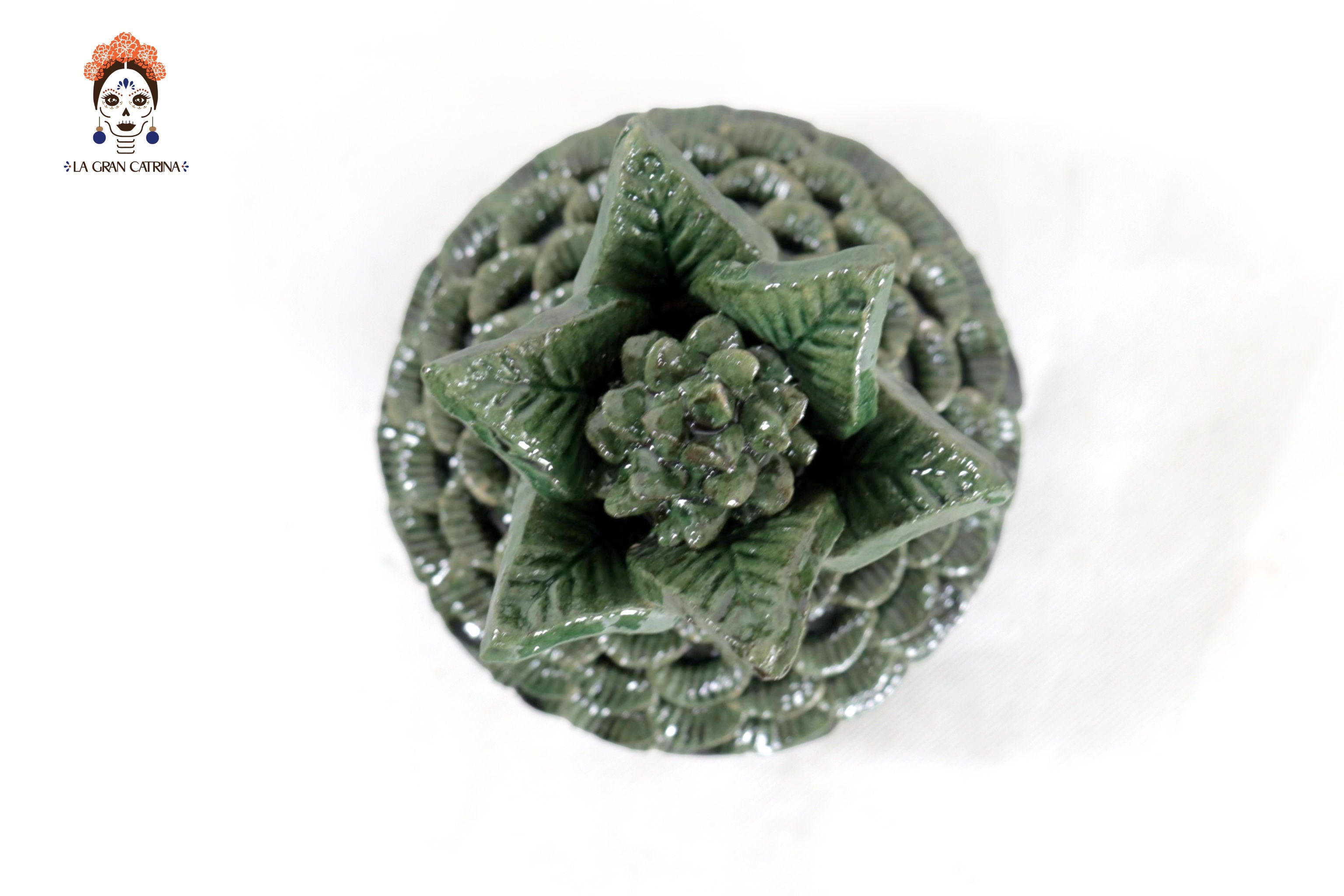 Small Green Pineapple with Petals - 8.5 in. - Wholesale Only Juan Gtz