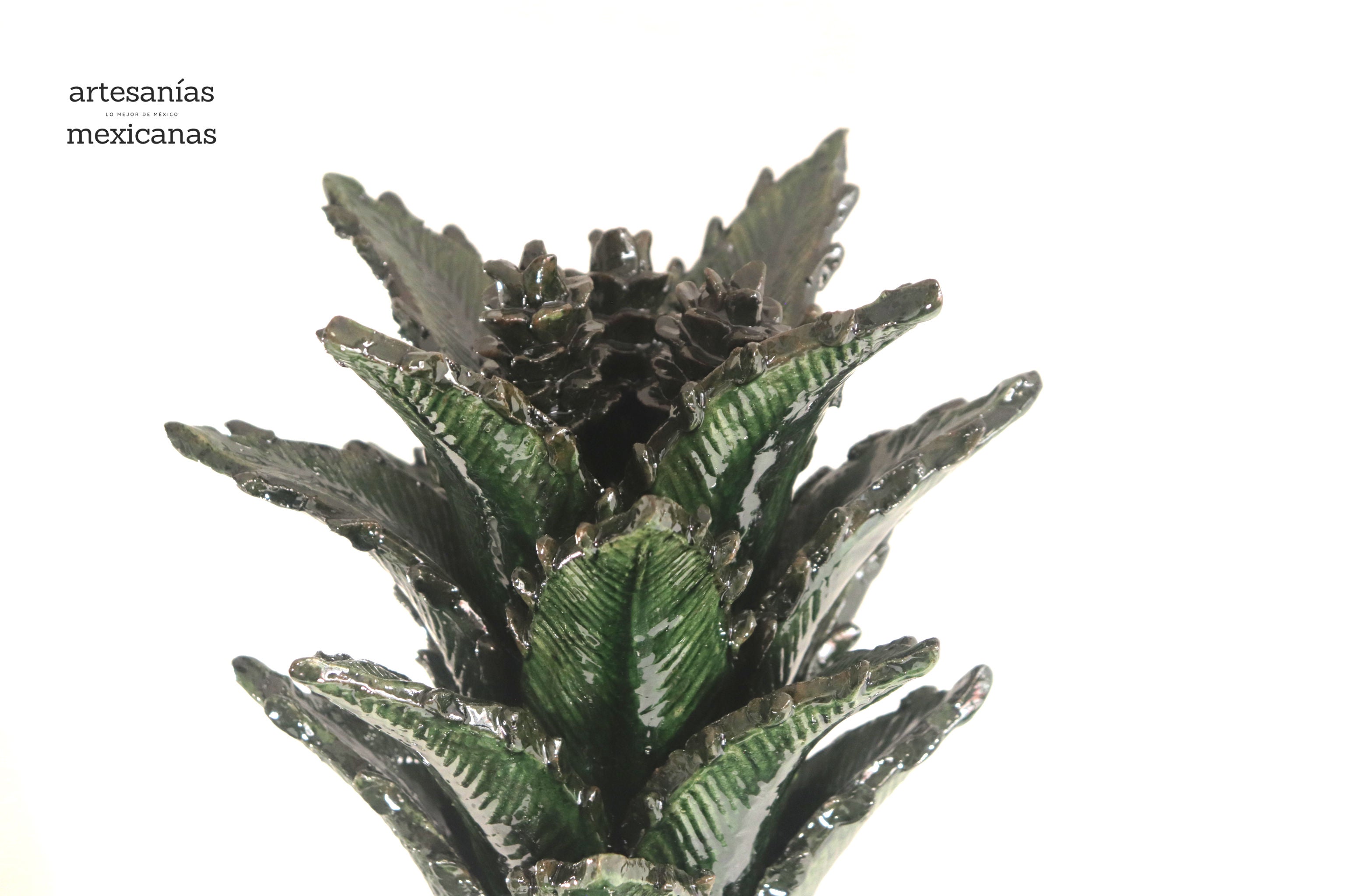 Pineapple with Spikes Greens - 26 in. Juan Gtz