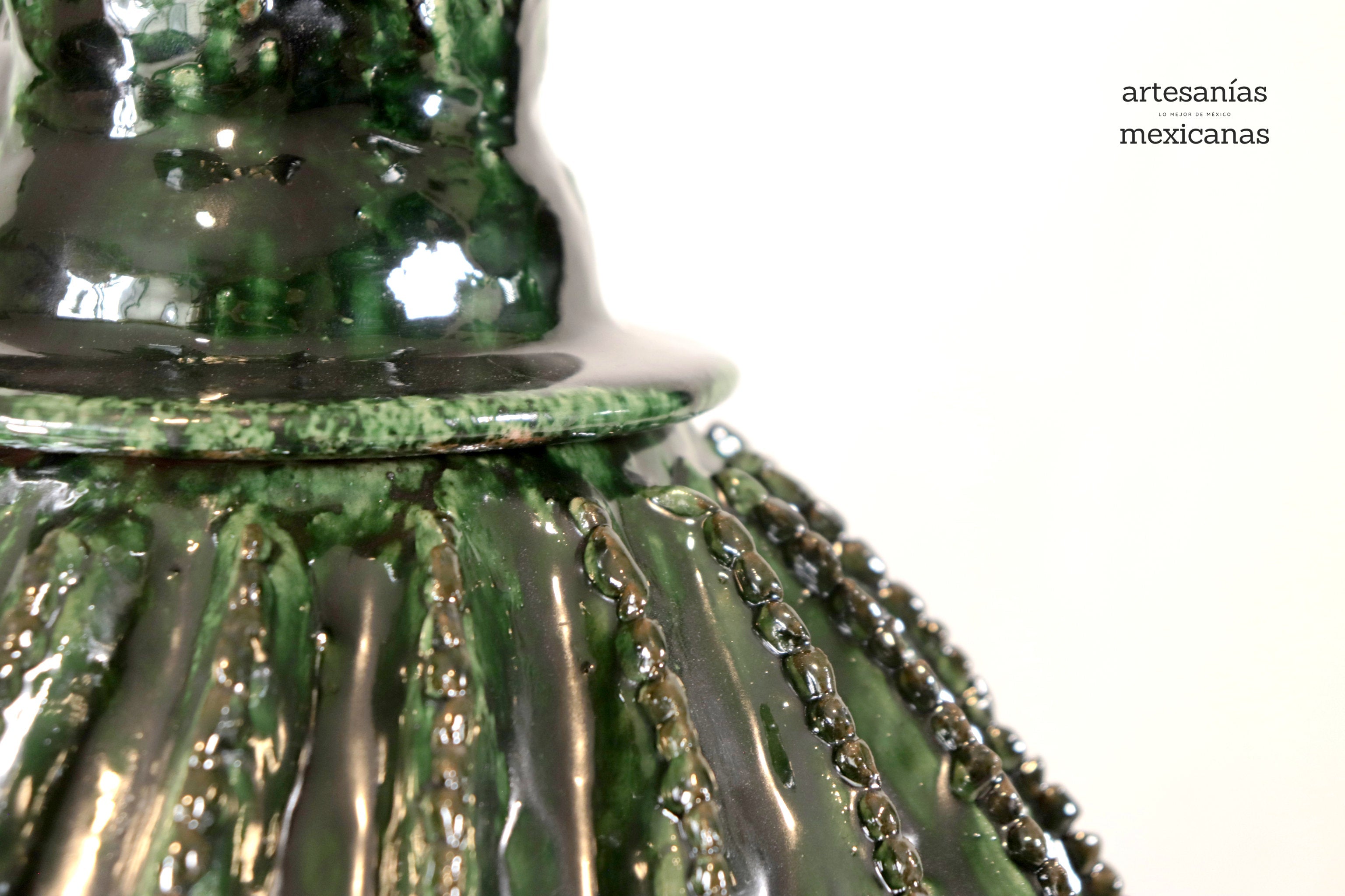 Michoacán Clay Pineapple - Green Barrel Cactus - 26.3 in. Juan Gtz
