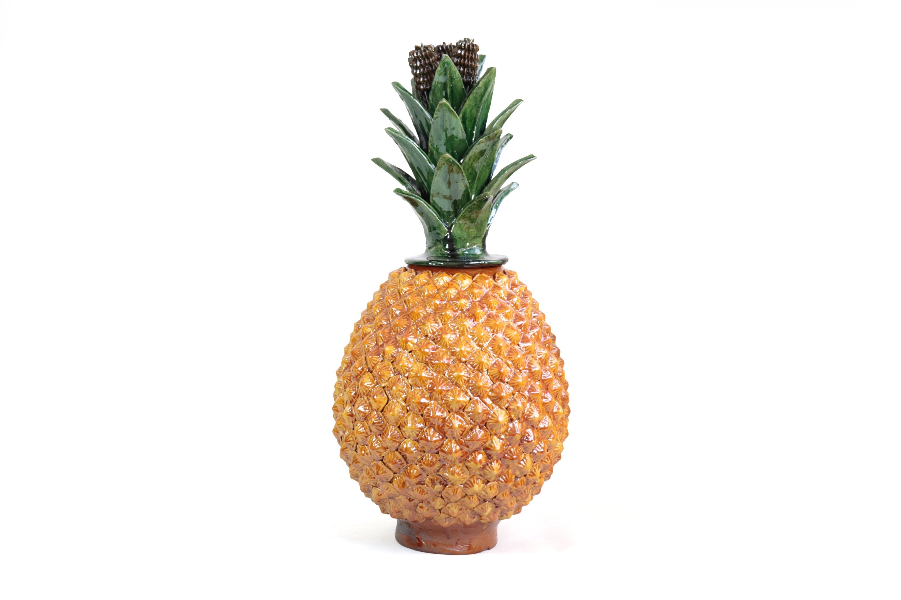 Traditional Textured Pineapple - 26 in. Juan Gtz