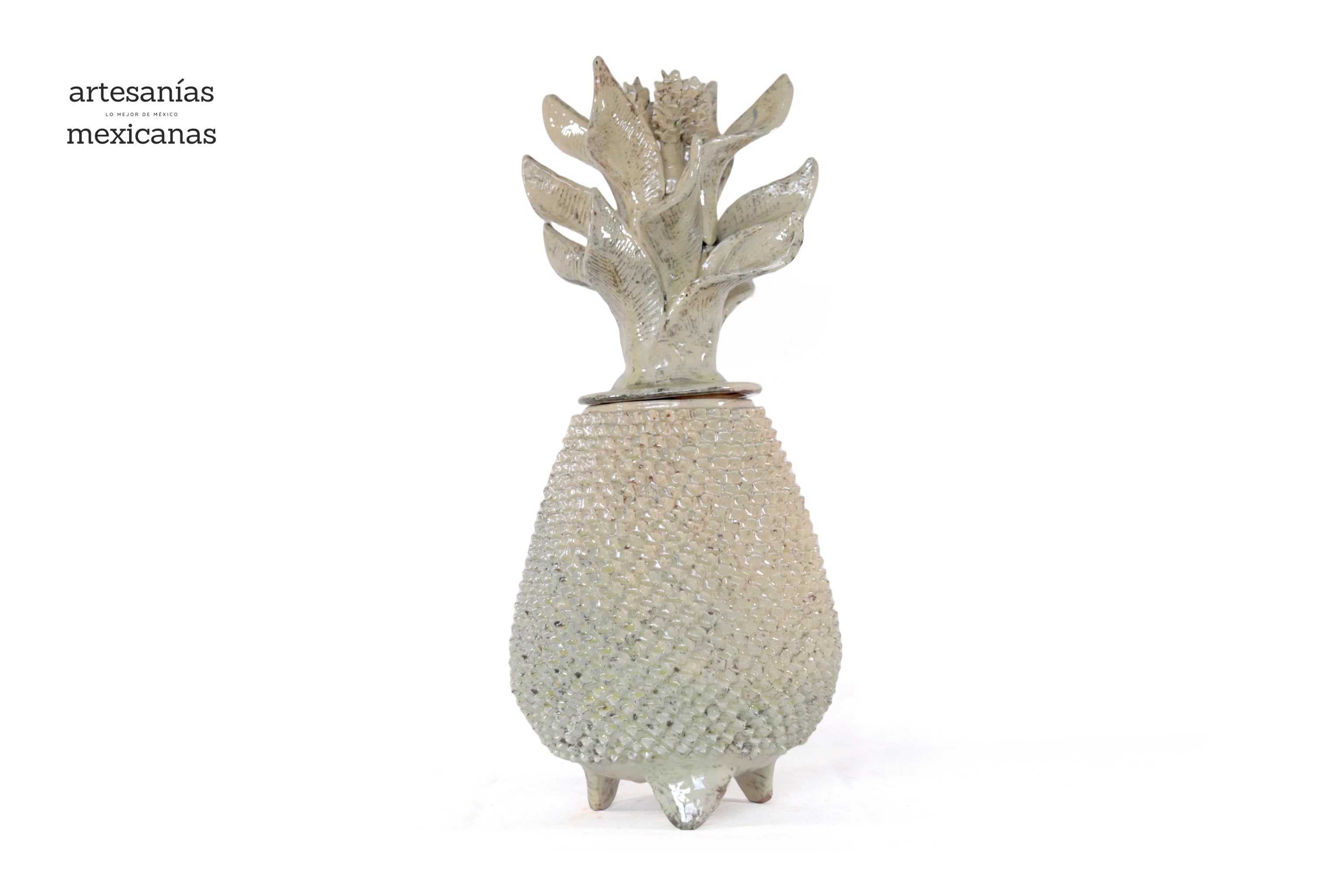 Beige Pineapple with Spikes with Wavy Lid - 20 in. - Made to Order Juan Gtz