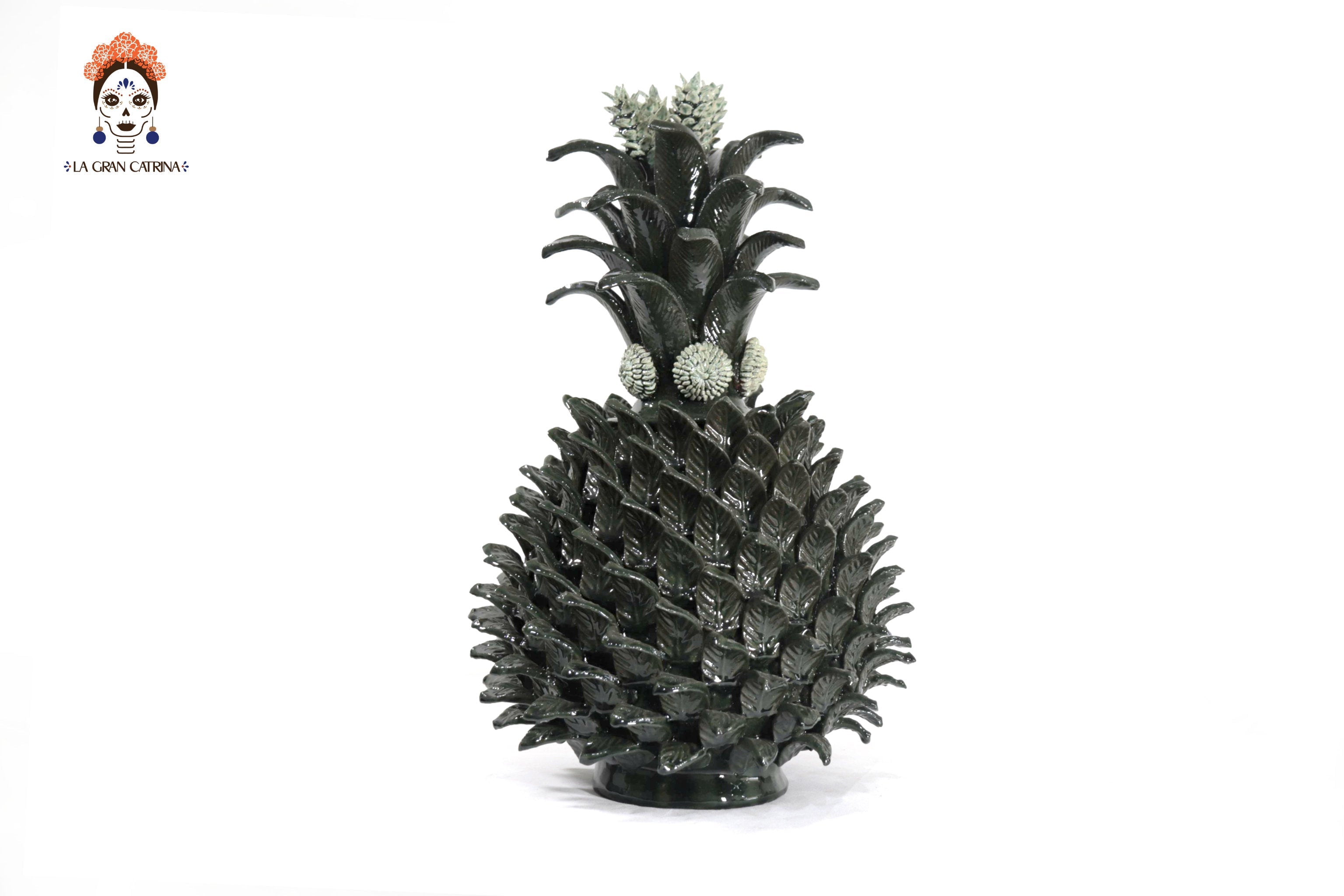 Dark Green Pineapple with Leaves of curved lid - 20 in. Juan Gtz