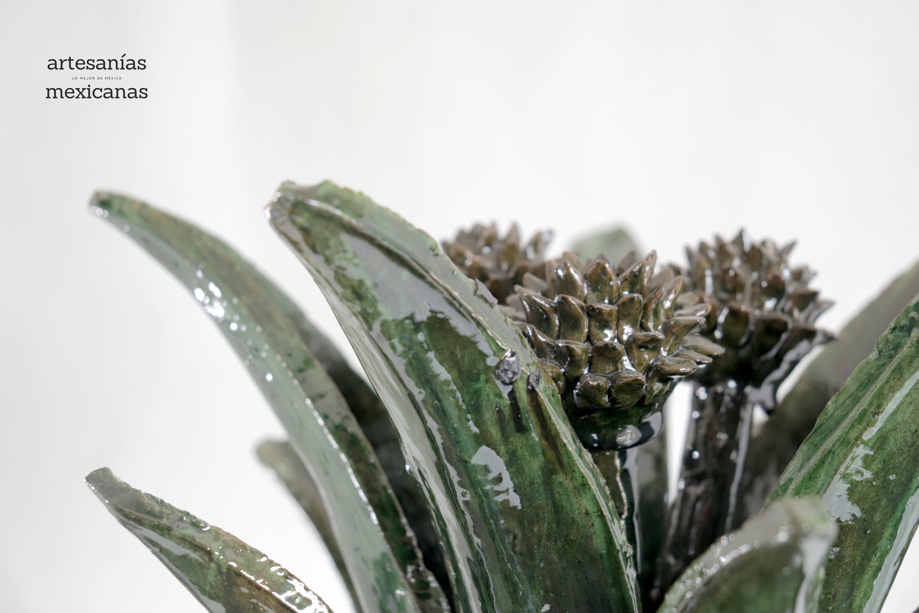 Pineapple platillo 22.8 in. petals Green glazed clay - 23 in.- Made to Order Chema SJG
