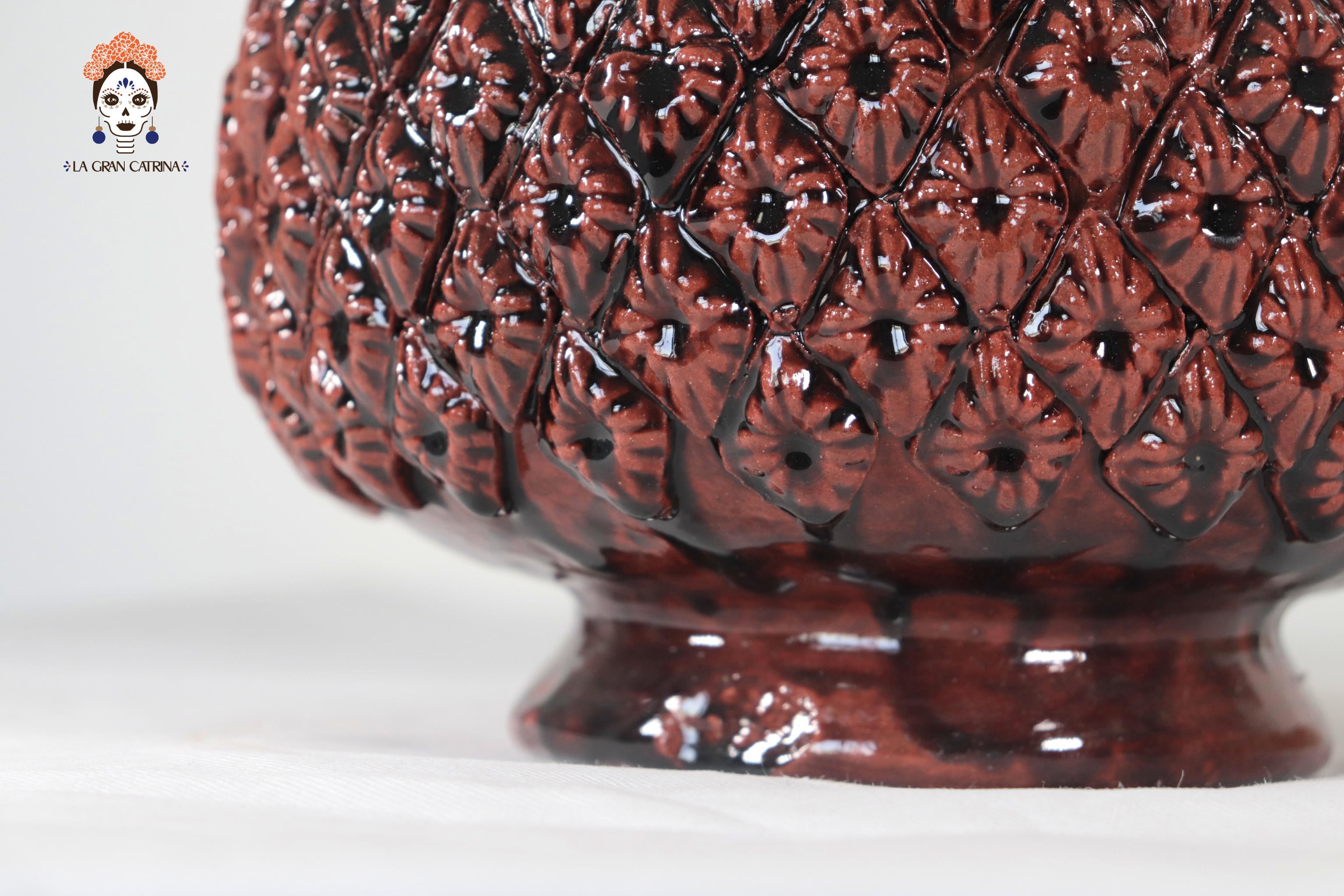 Pineapple Roja of Rombos - 20 in. Chema SJG