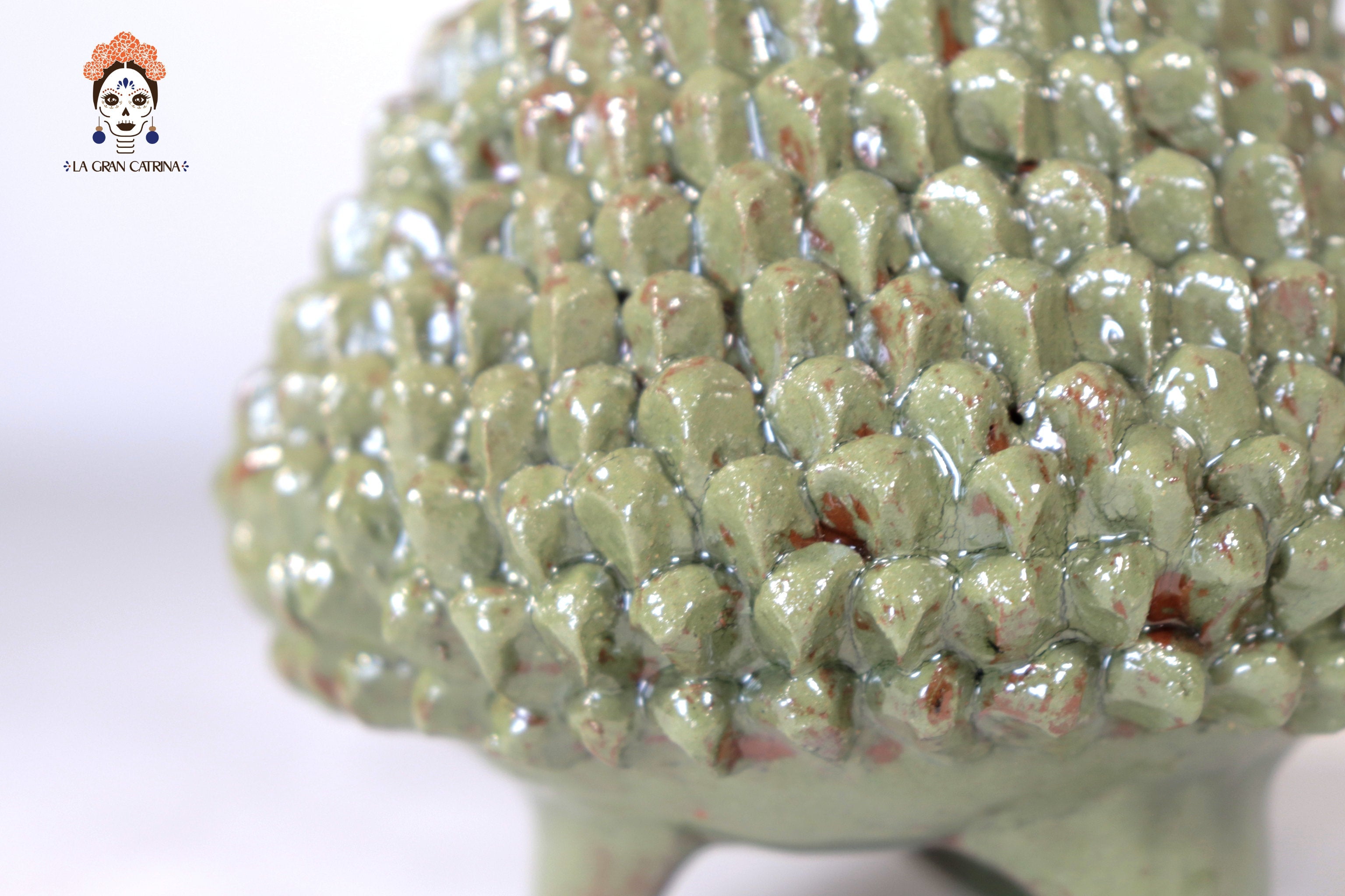Glazed Clay Pineapple - Brick Pattern Green olive - 7.7 in. Juan Gtz