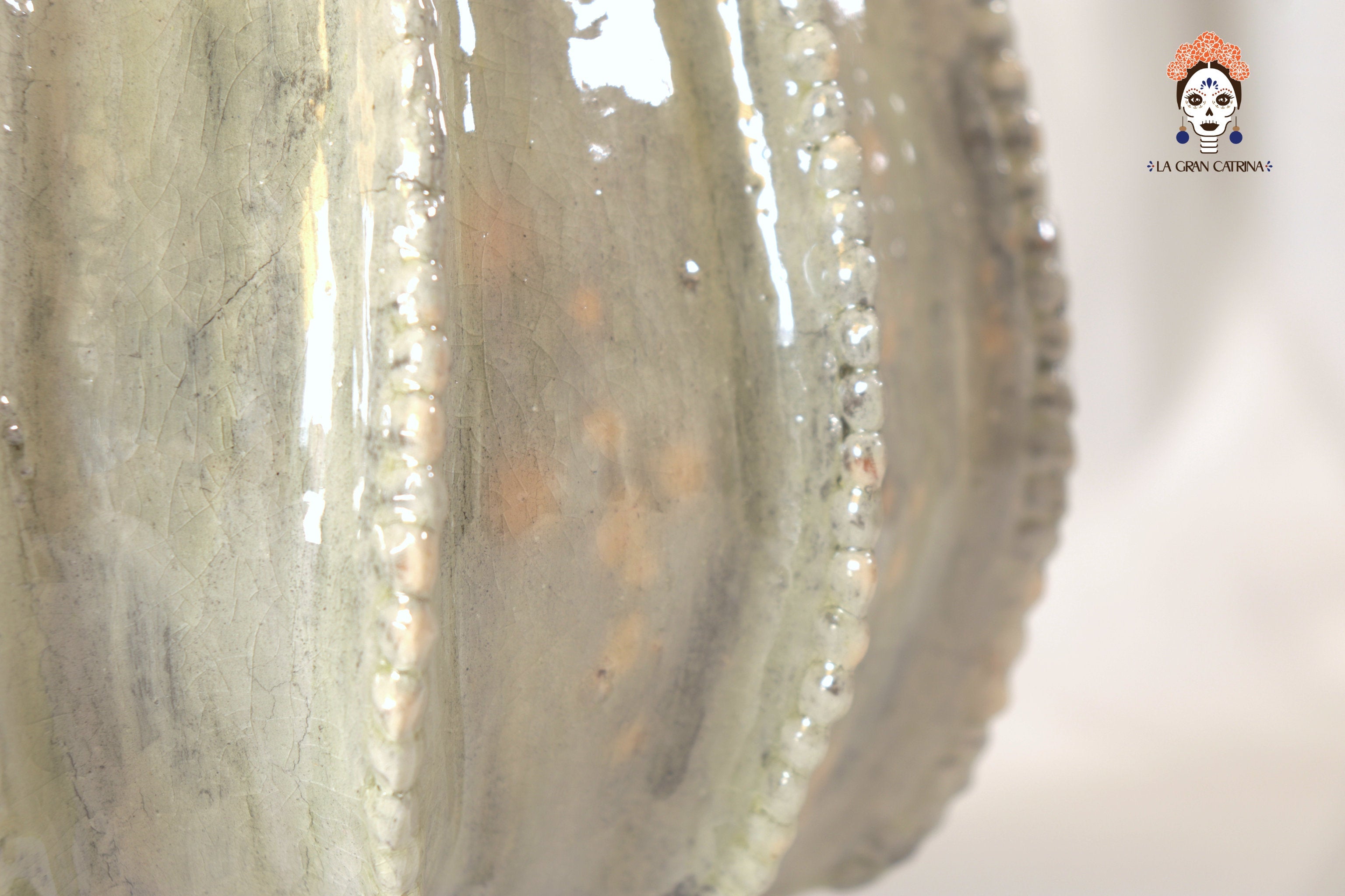 Michoacán Clay Pineapple - Beige Barrel Cactus with Special Lid - 21 in. Juan Gtz