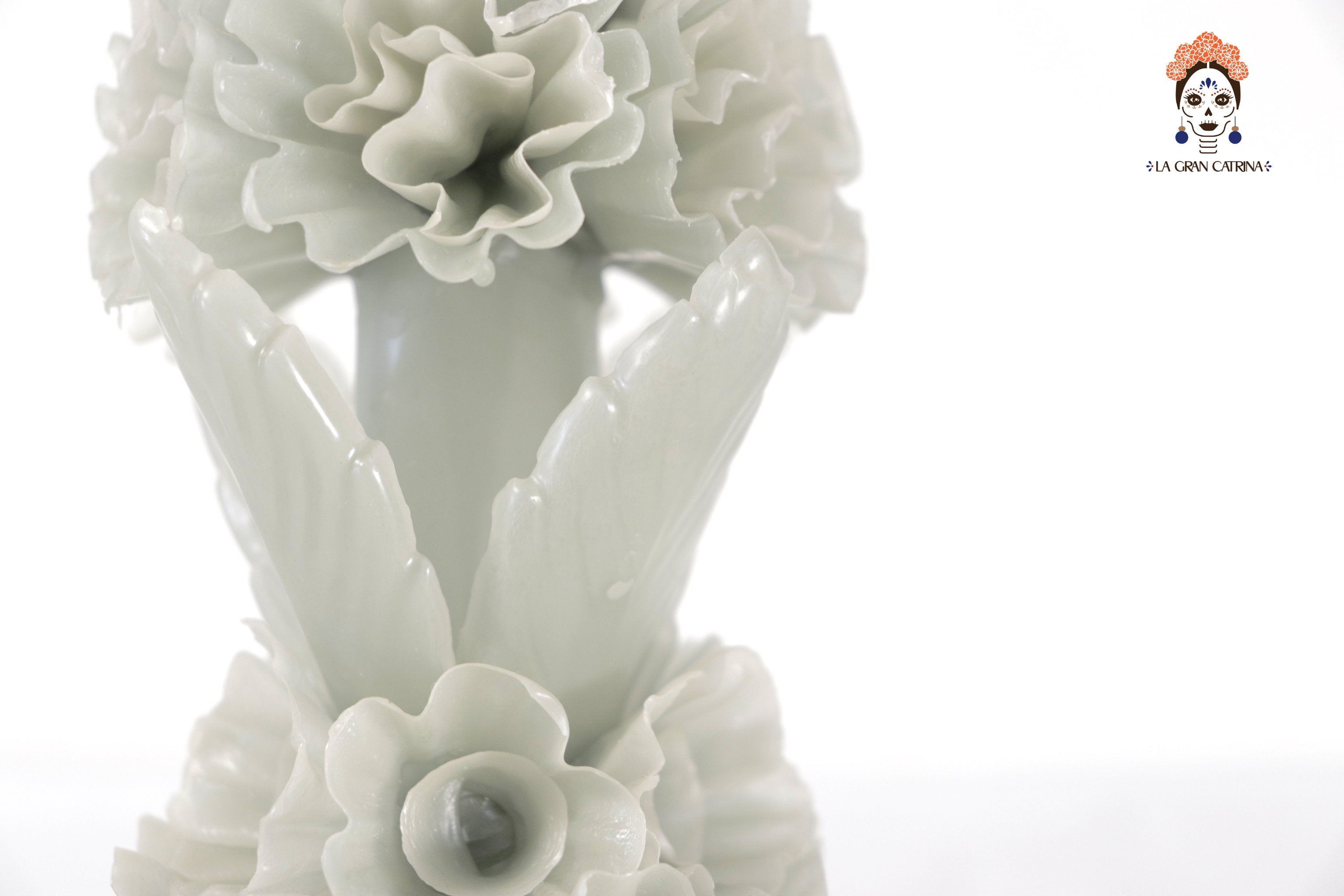 Sculpted Candle - Decorative Flowers White Olive - 11 in. Viviana