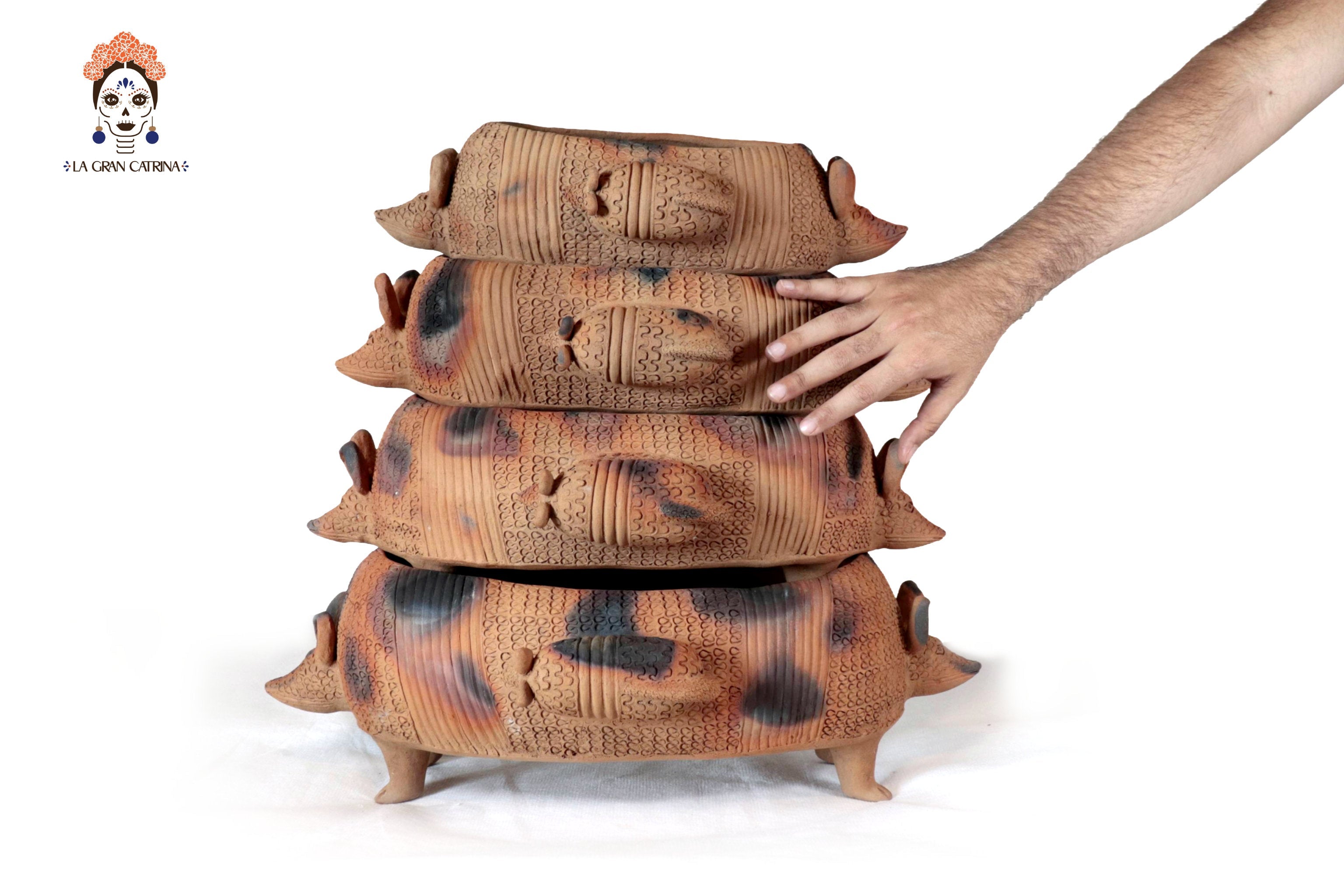Tower of Armadillos of Natural Clay - 20.8 in. Zipiajo