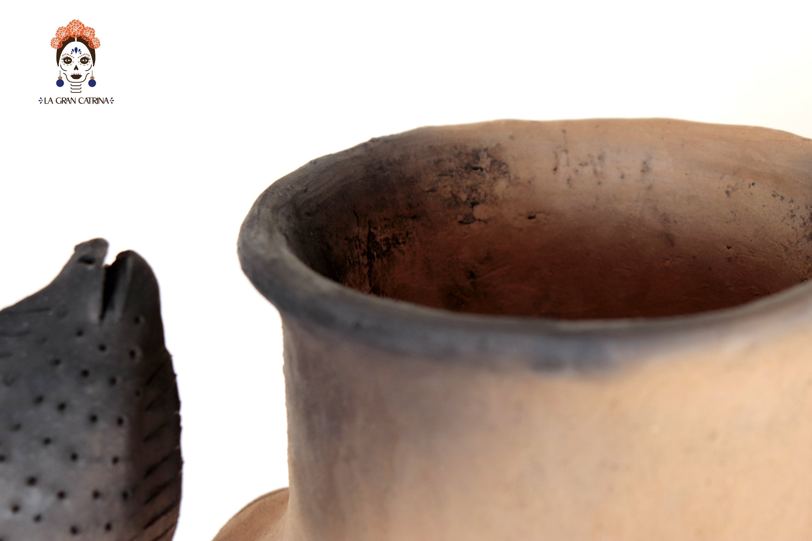 Vase of Natural Clay with Handles of Lagartija - 15.7 in. Zipiajo