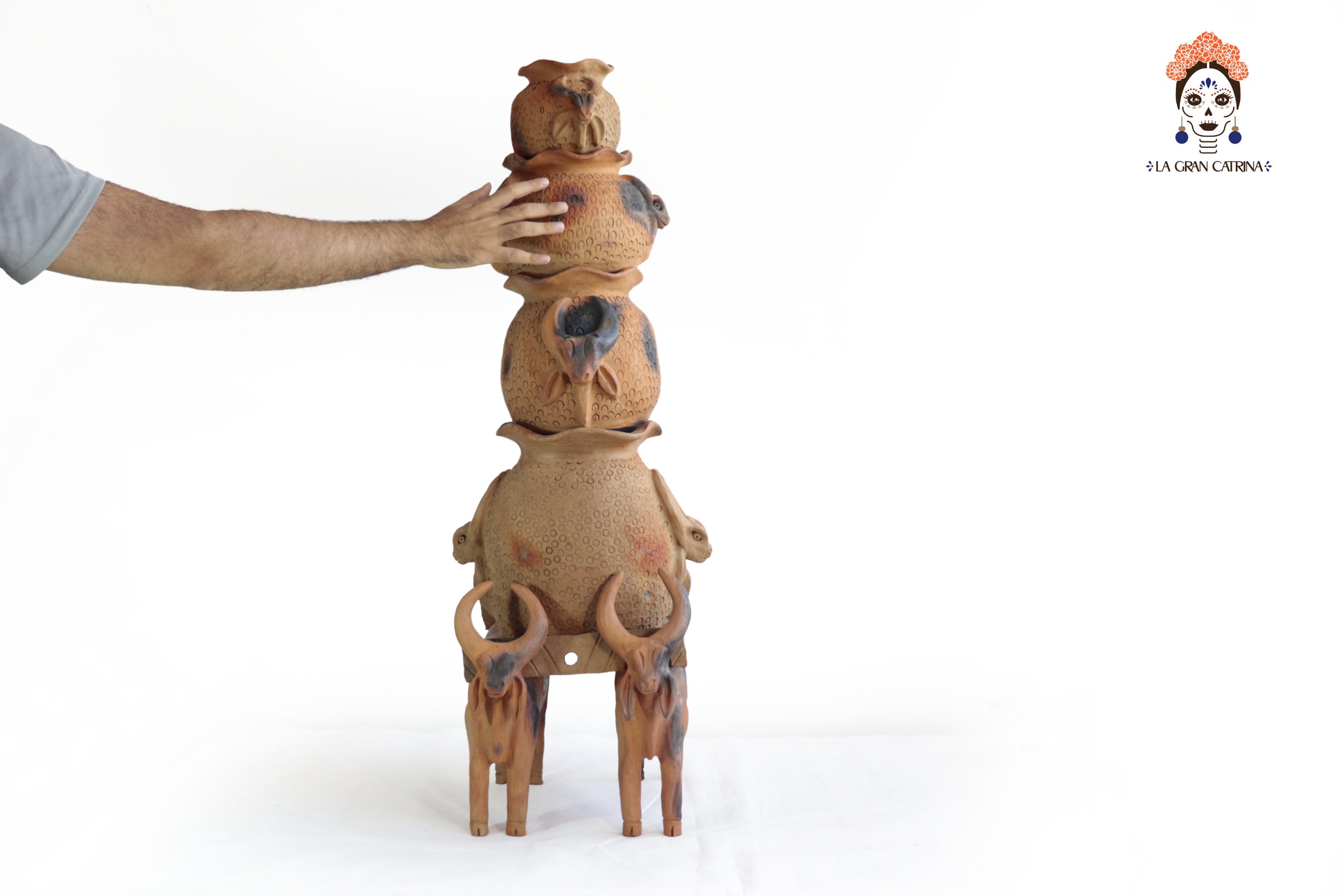Tower of Bulls of Natural Clay - 37 in. Zipiajo