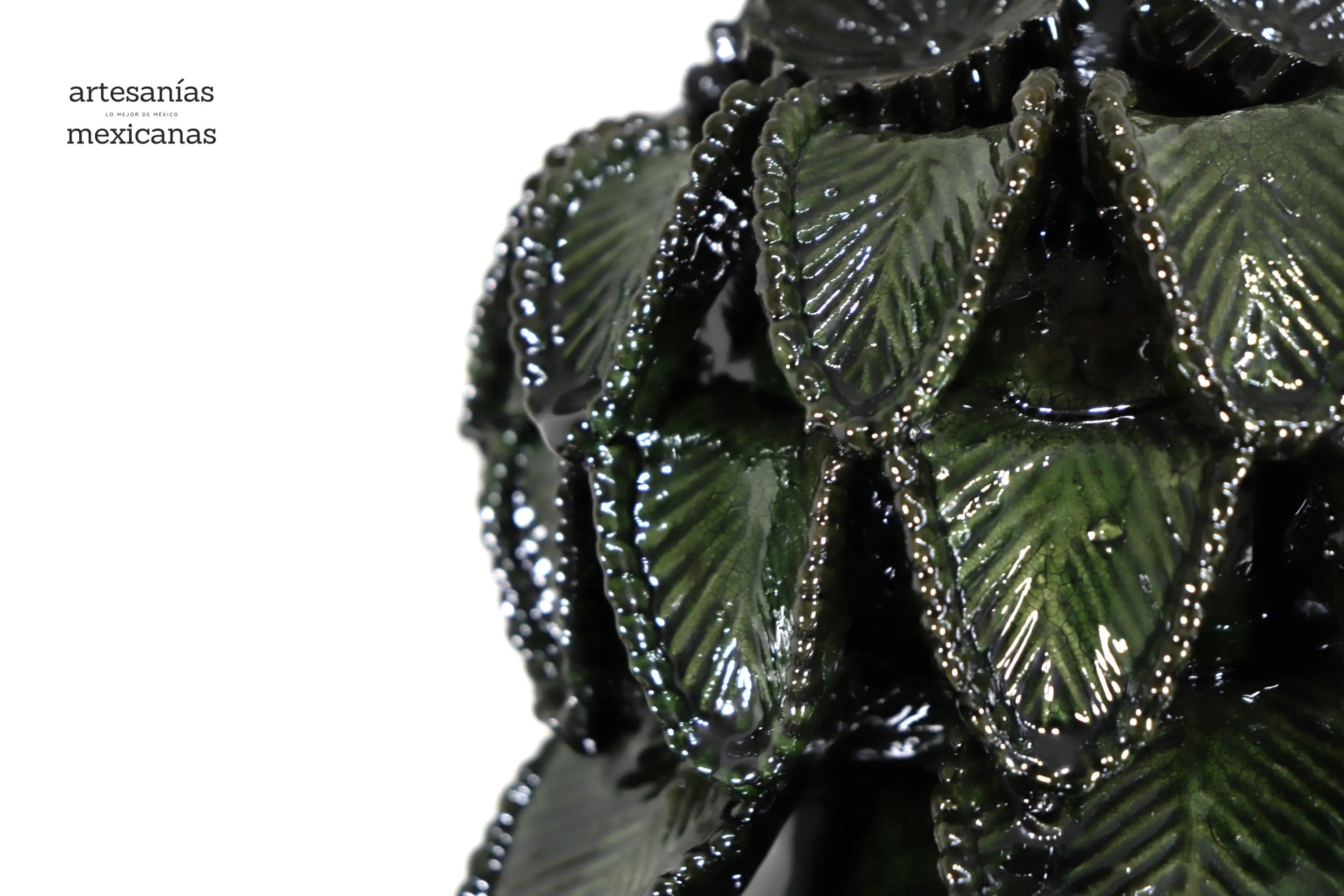 Ponchera green with Leaves vidriada with jarritos Clay - 20 in. Viejitos SJG
