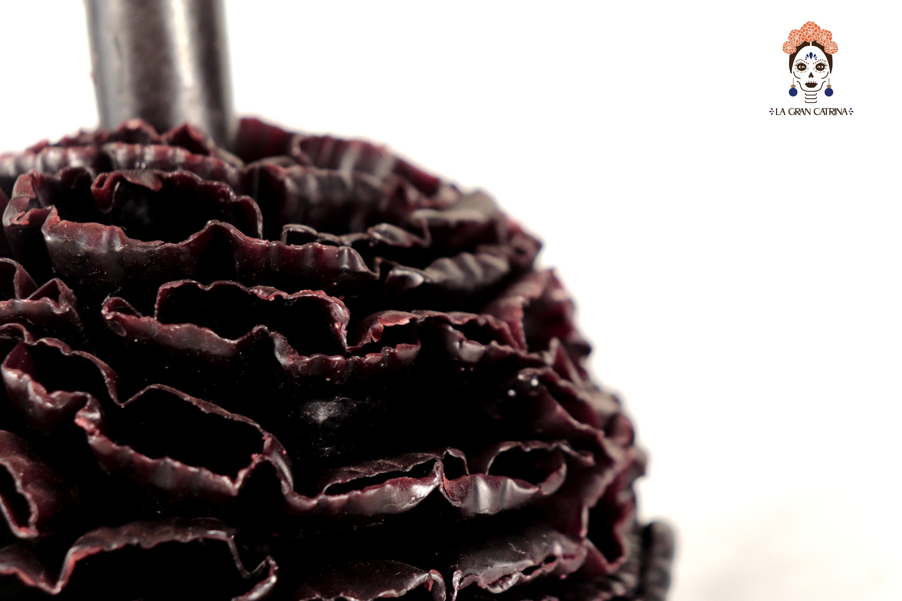 Sculpted Candle - Petals Burgundy - 6.6 in. Viviana