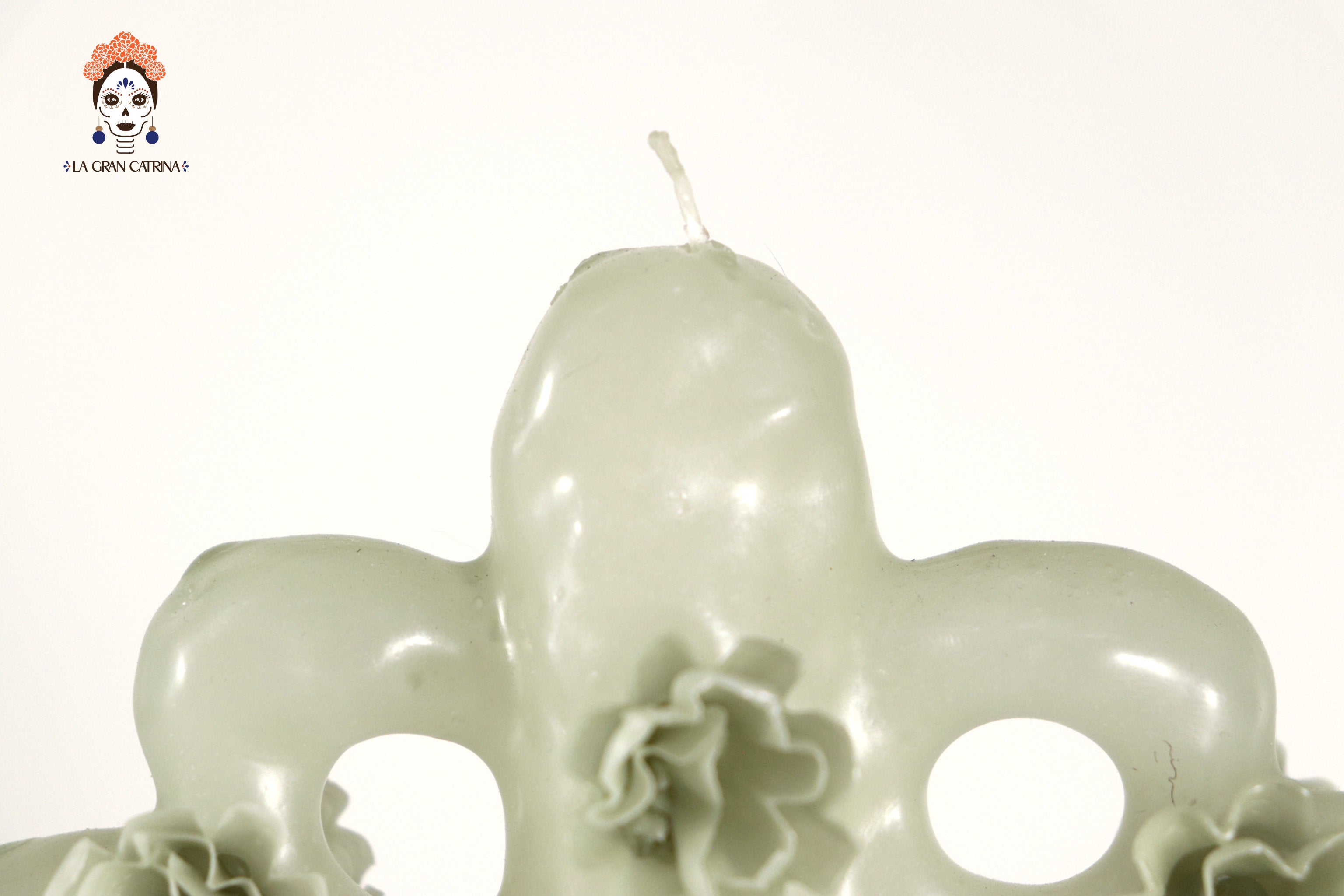 Sculpted Candle - Tree Life Green - 7 in. Viviana