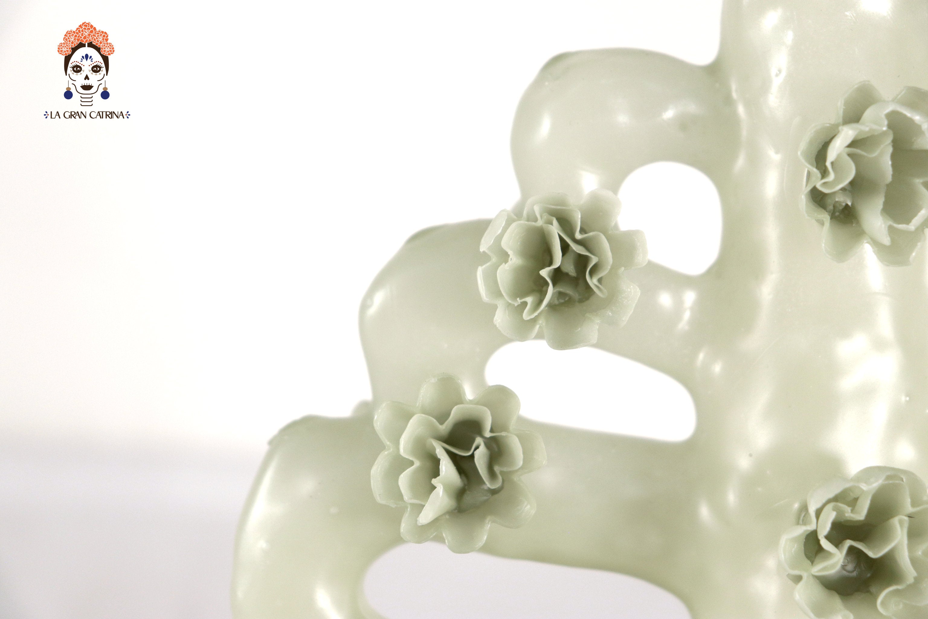 Sculpted Candle - Tree Life Green - 7 in. Viviana