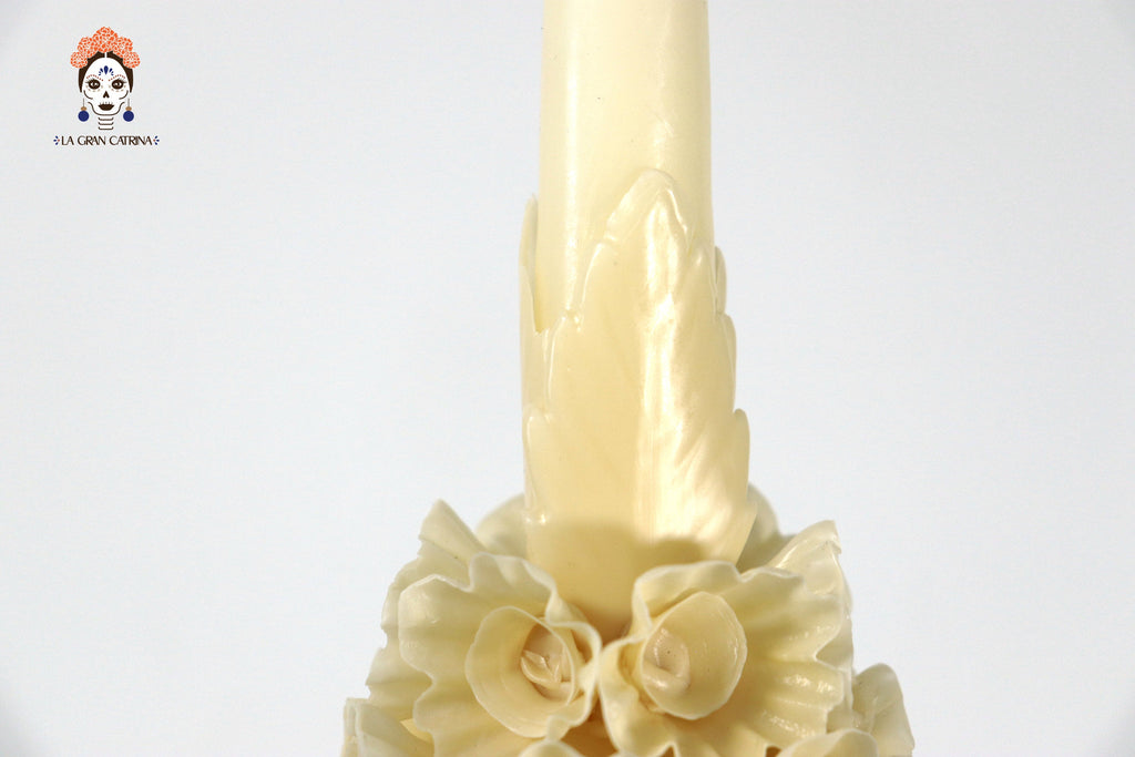 Sculpted Candle - Decorative Flowers Yellow - 11 in. Viviana