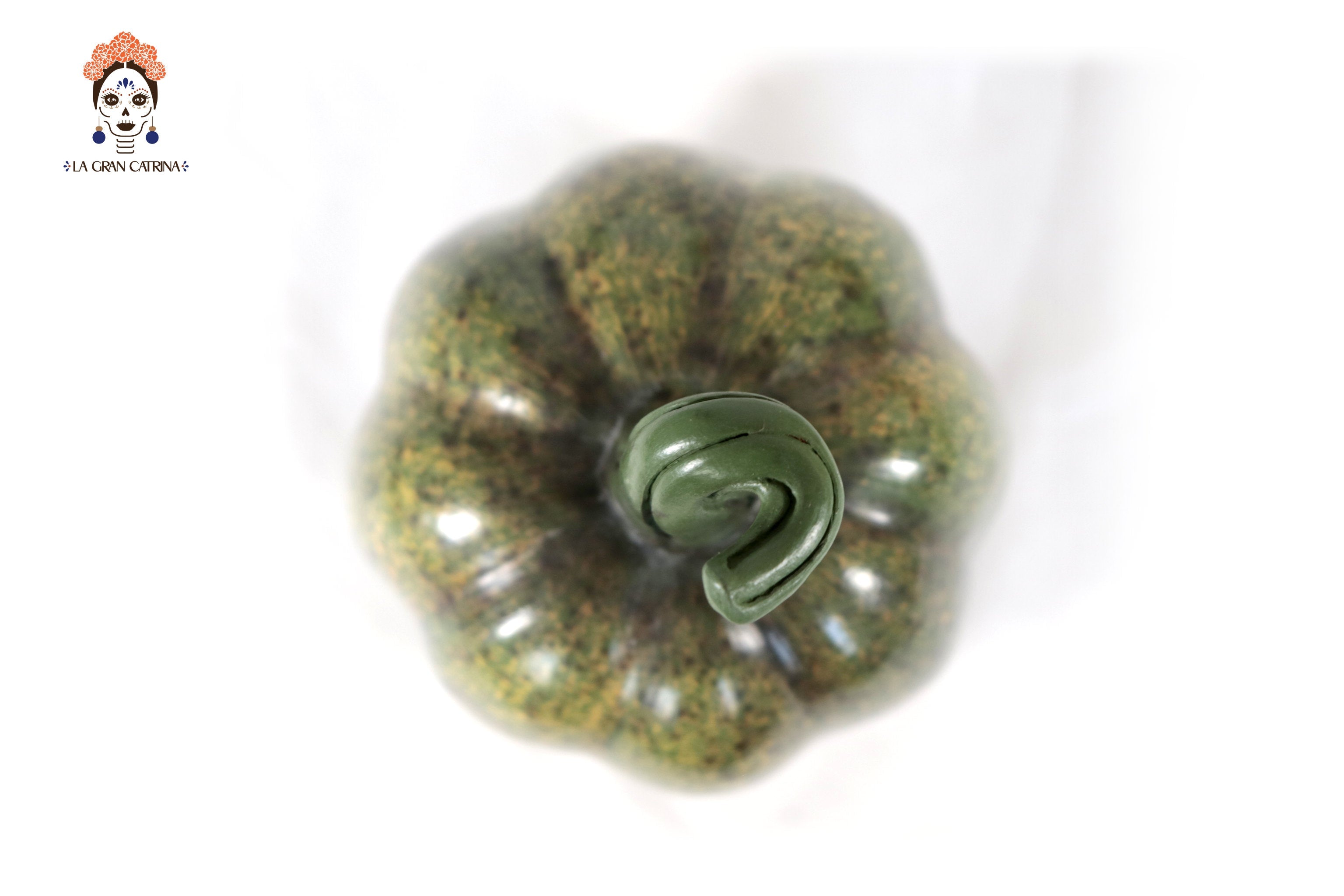 Set 3 Pumpkins Handcrafted Decorative Greens - 8.7 in. Trejo