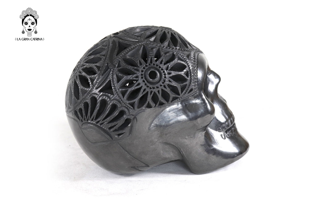 Black Clay Skull 7.1 in. Tere Oax
