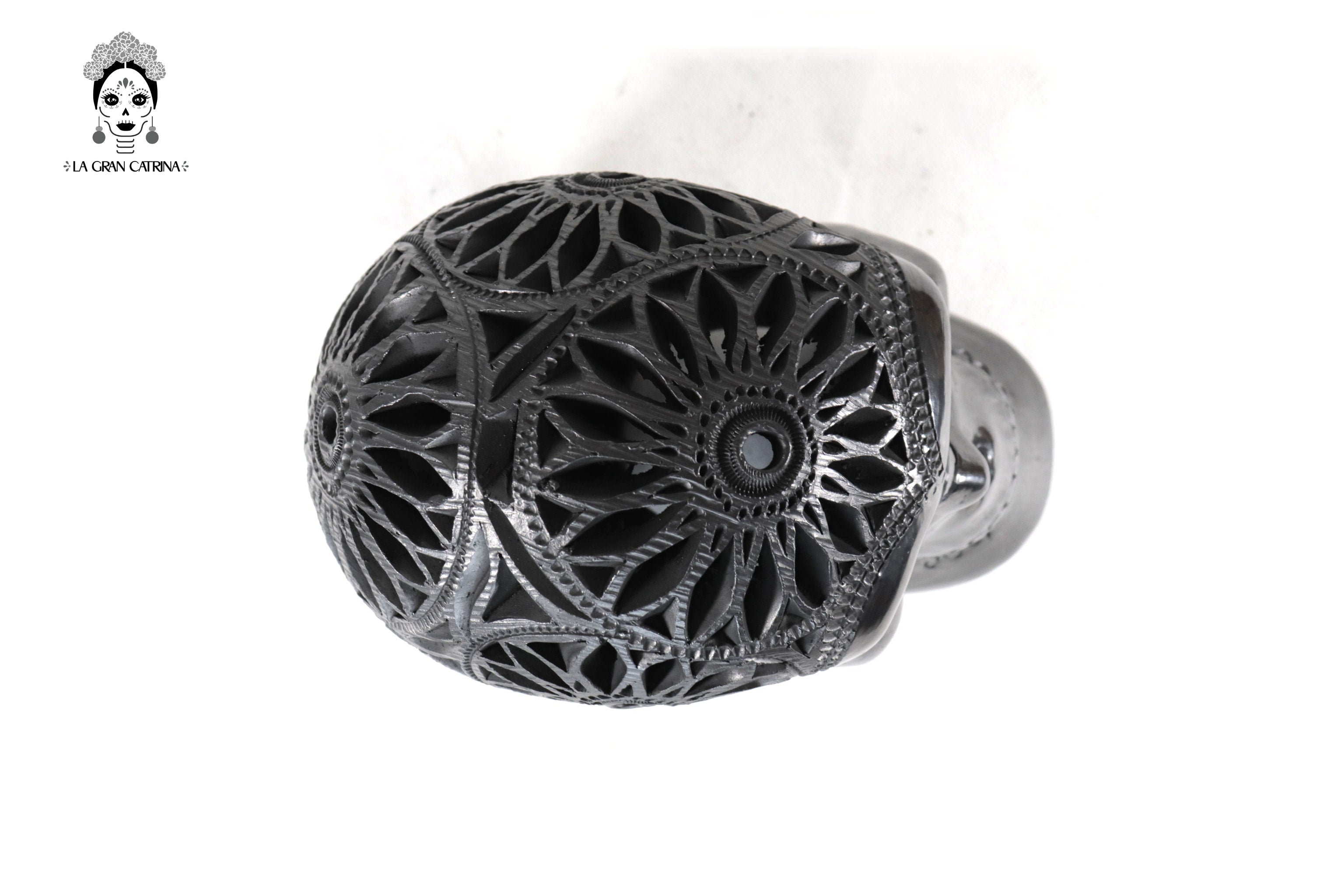 Black Clay Skull 7.1 in. Tere Oax