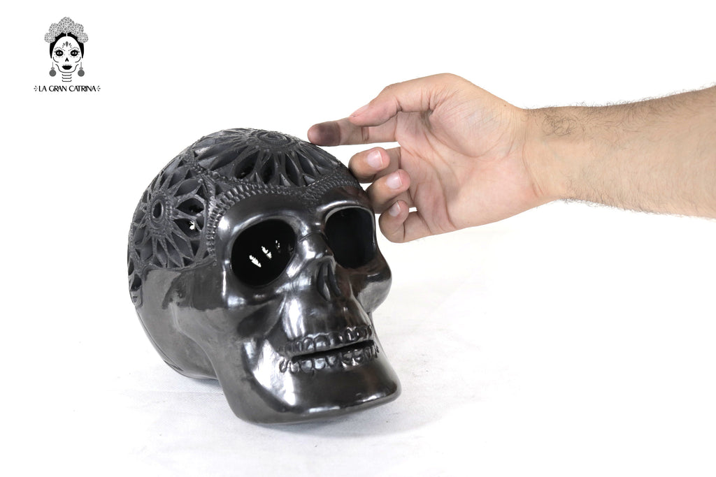 Black Clay Skull 7.1 in. Tere Oax