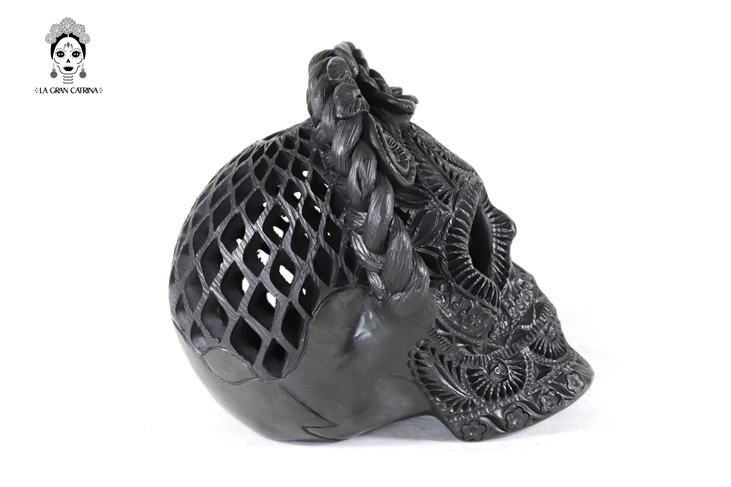 Black Clay Skull with Flowers 7.9 in. Tere Oax