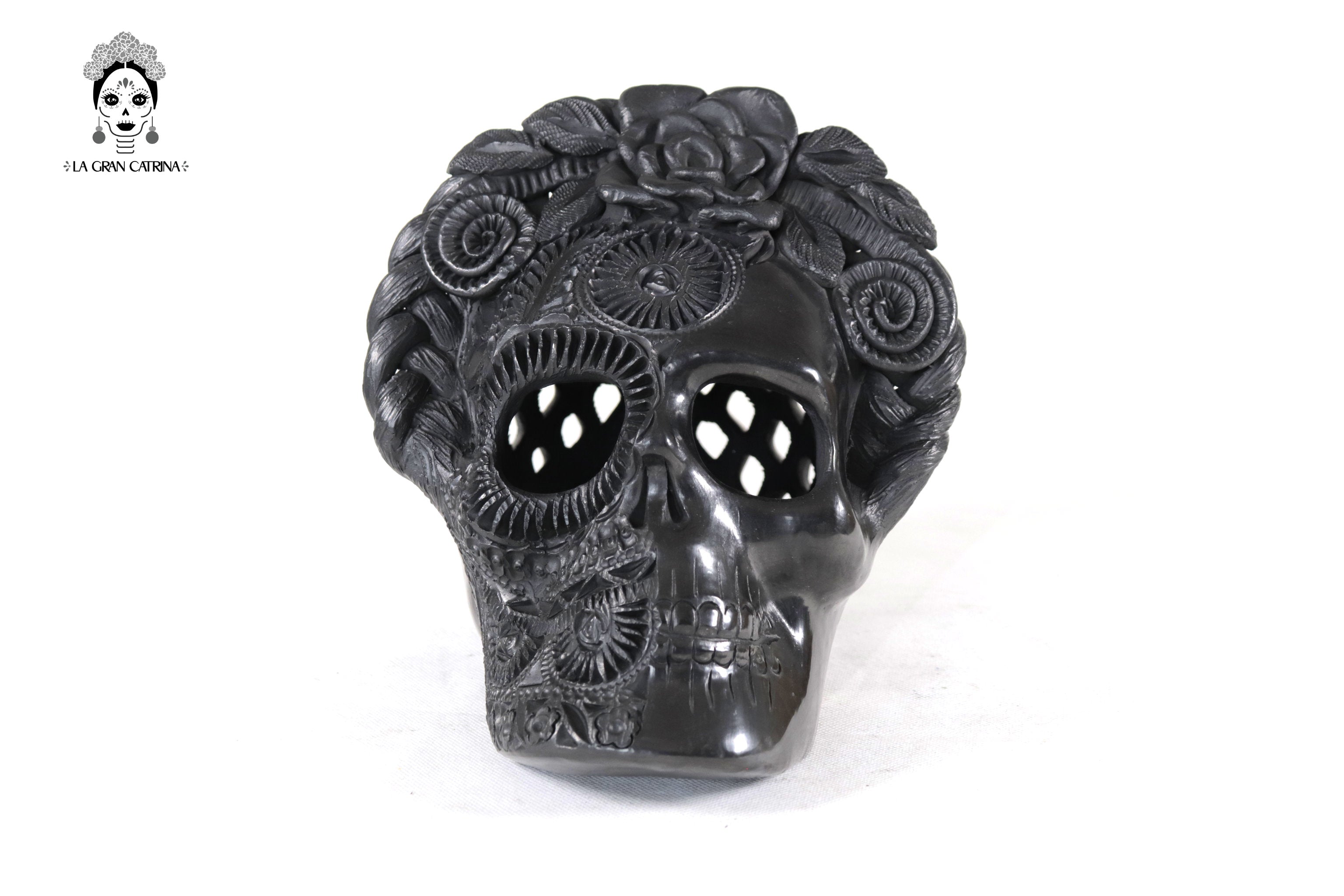 Black Clay Skull with Flowers 7.9 in. Tere Oax