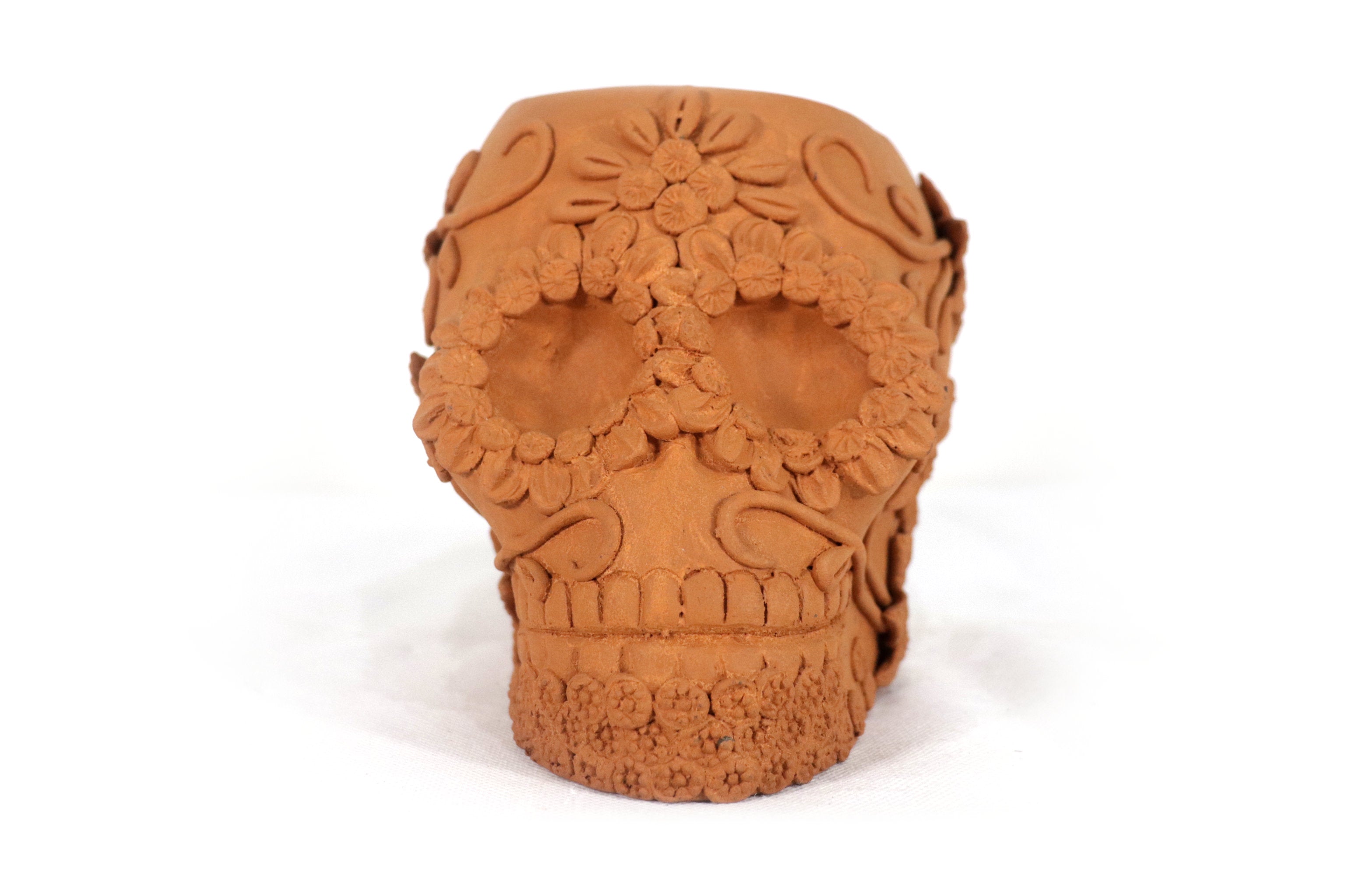 Planter Skull Natural Clay with Flowers Relieve - 6.2 in. Brenda Capula