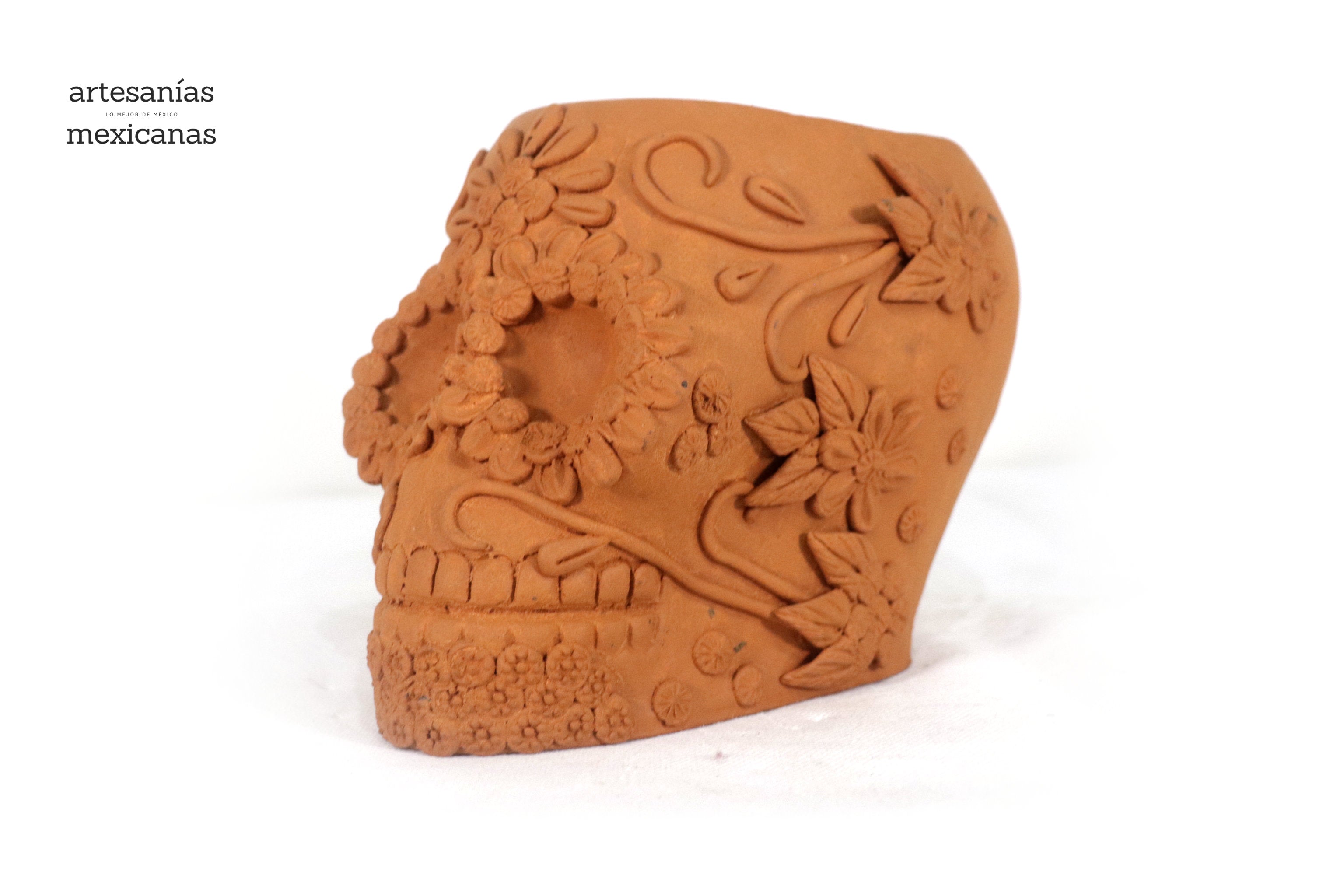 Planter Skull Natural Clay with Flowers Relieve - 6.2 in. Brenda Capula