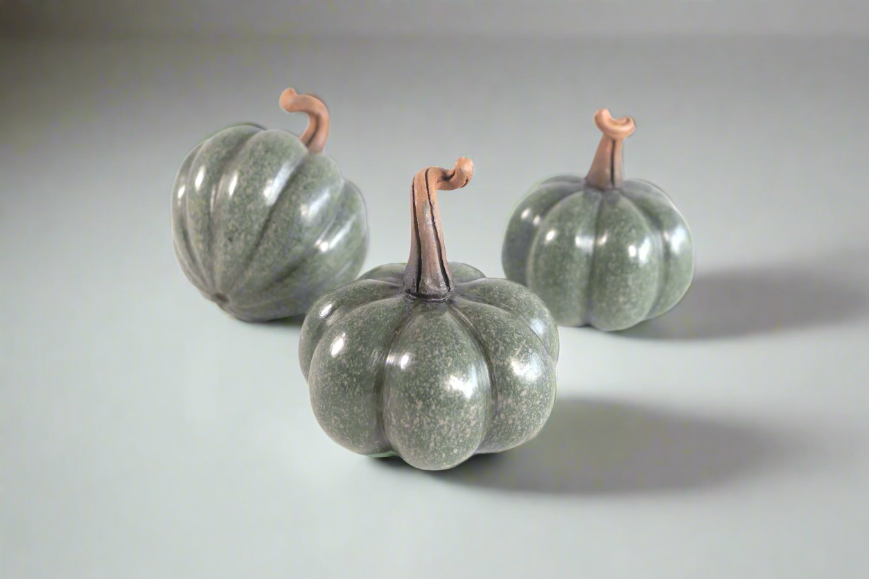 Set of 3 Pumpkins small green grayish Trejo