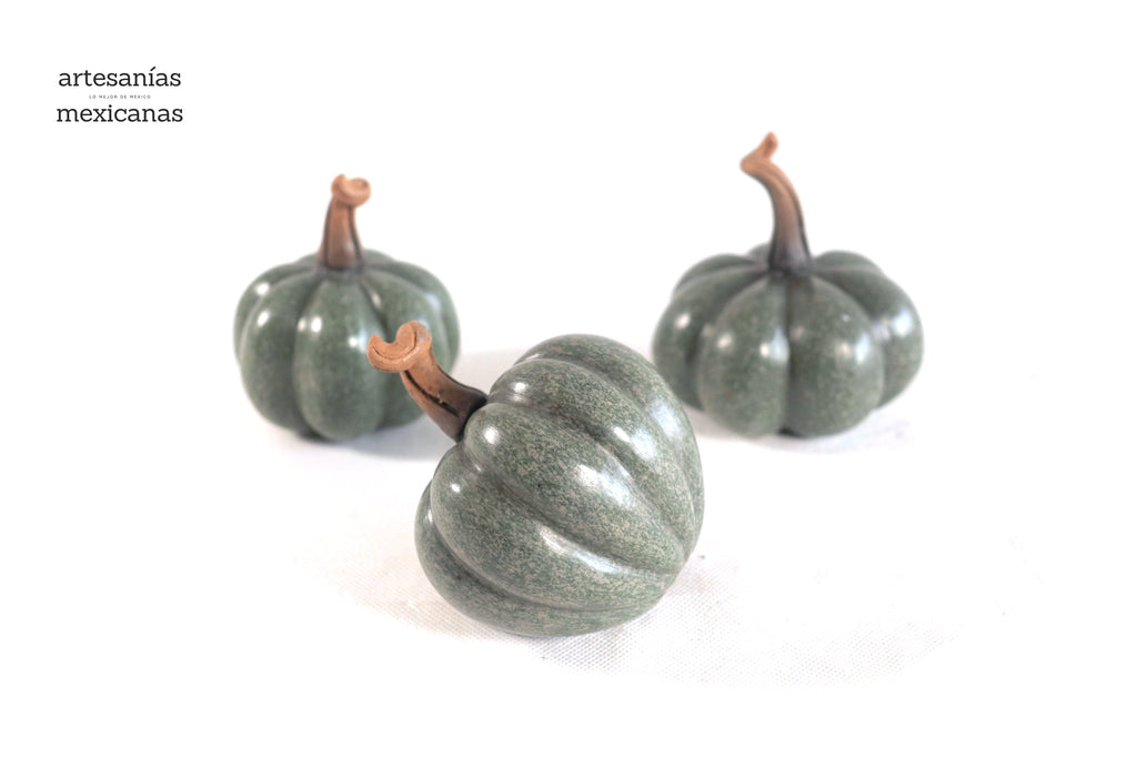 Set of 3 Pumpkins small green grayish Trejo