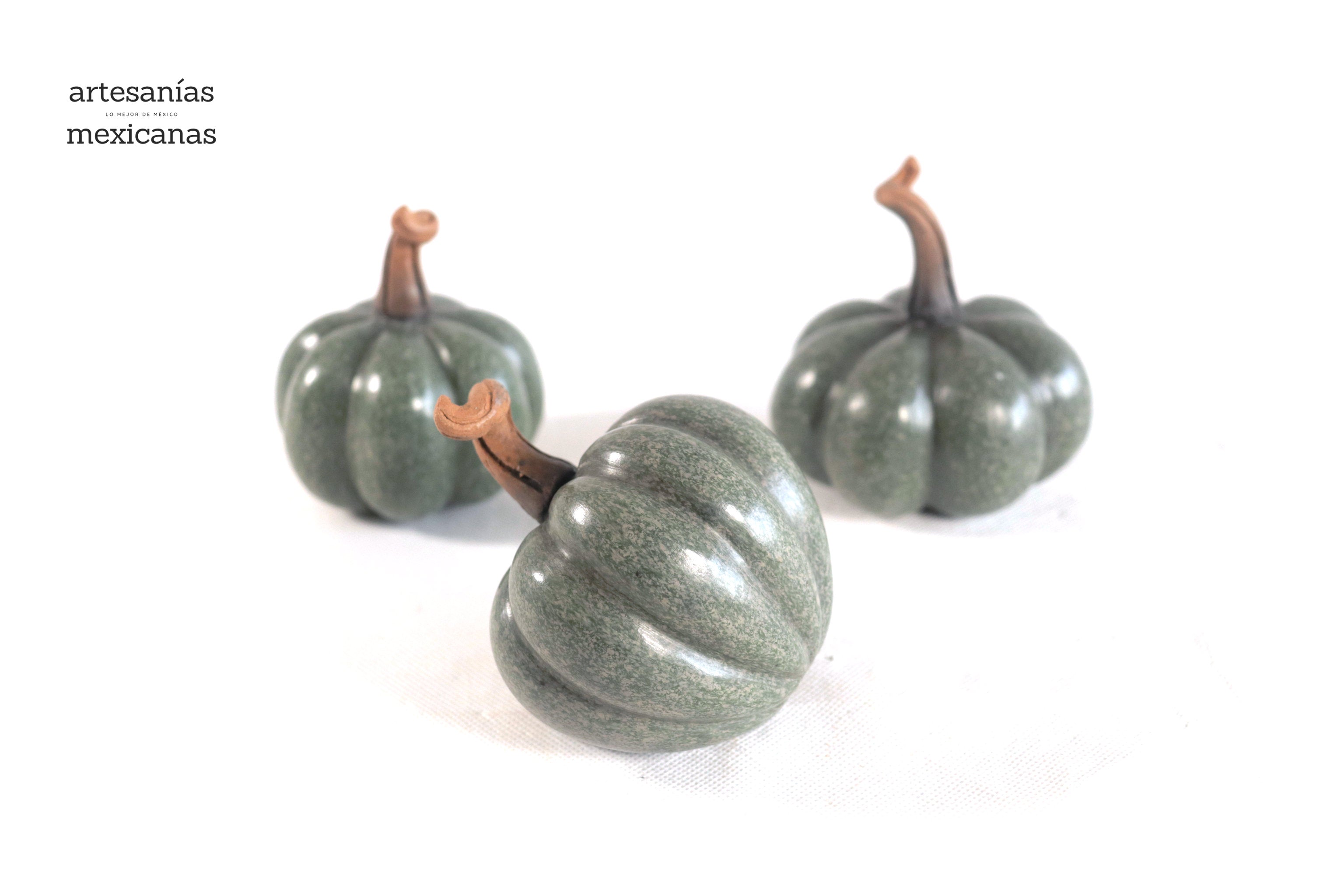 Set of 3 Pumpkins small green grayish Trejo