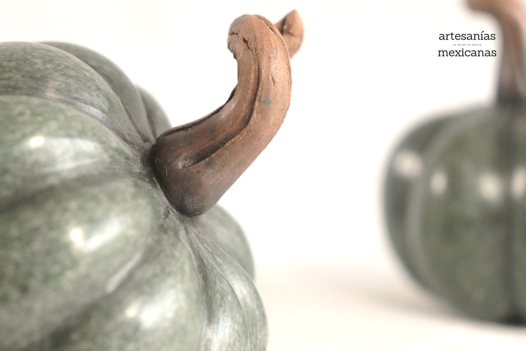 Set of 3 Pumpkins small green grayish Trejo