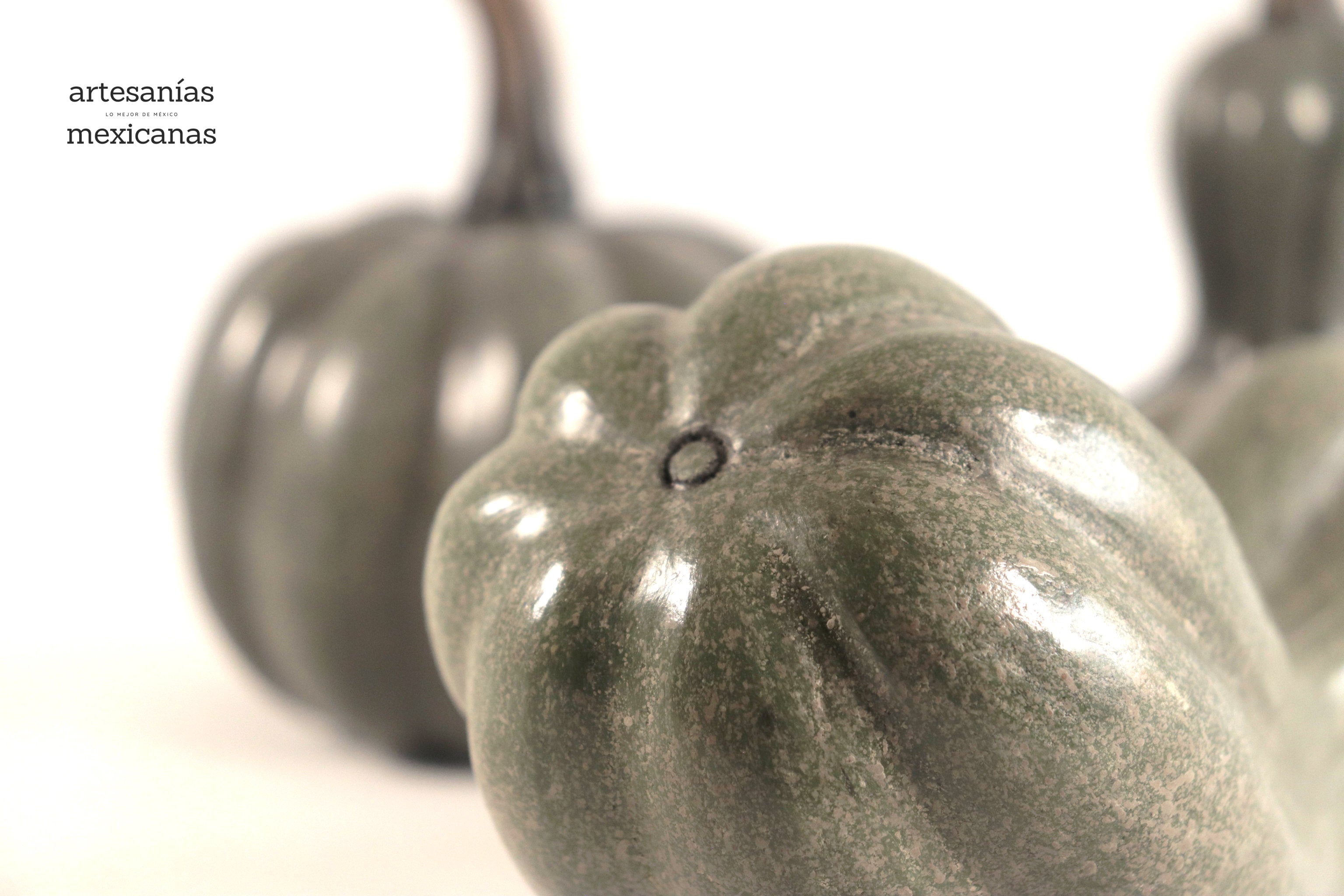 Set of 3 Pumpkins green grayish Trejo
